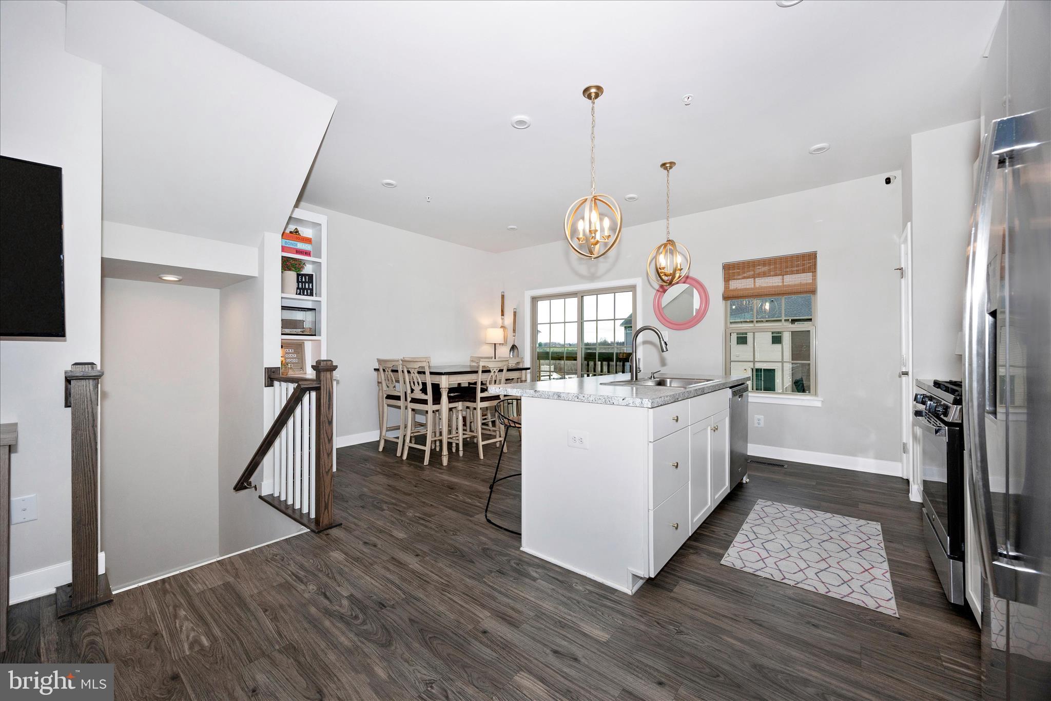 LAKE LINGANORE - Residential