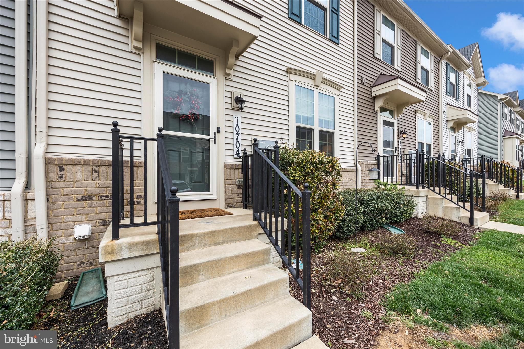 LAKE LINGANORE - Residential