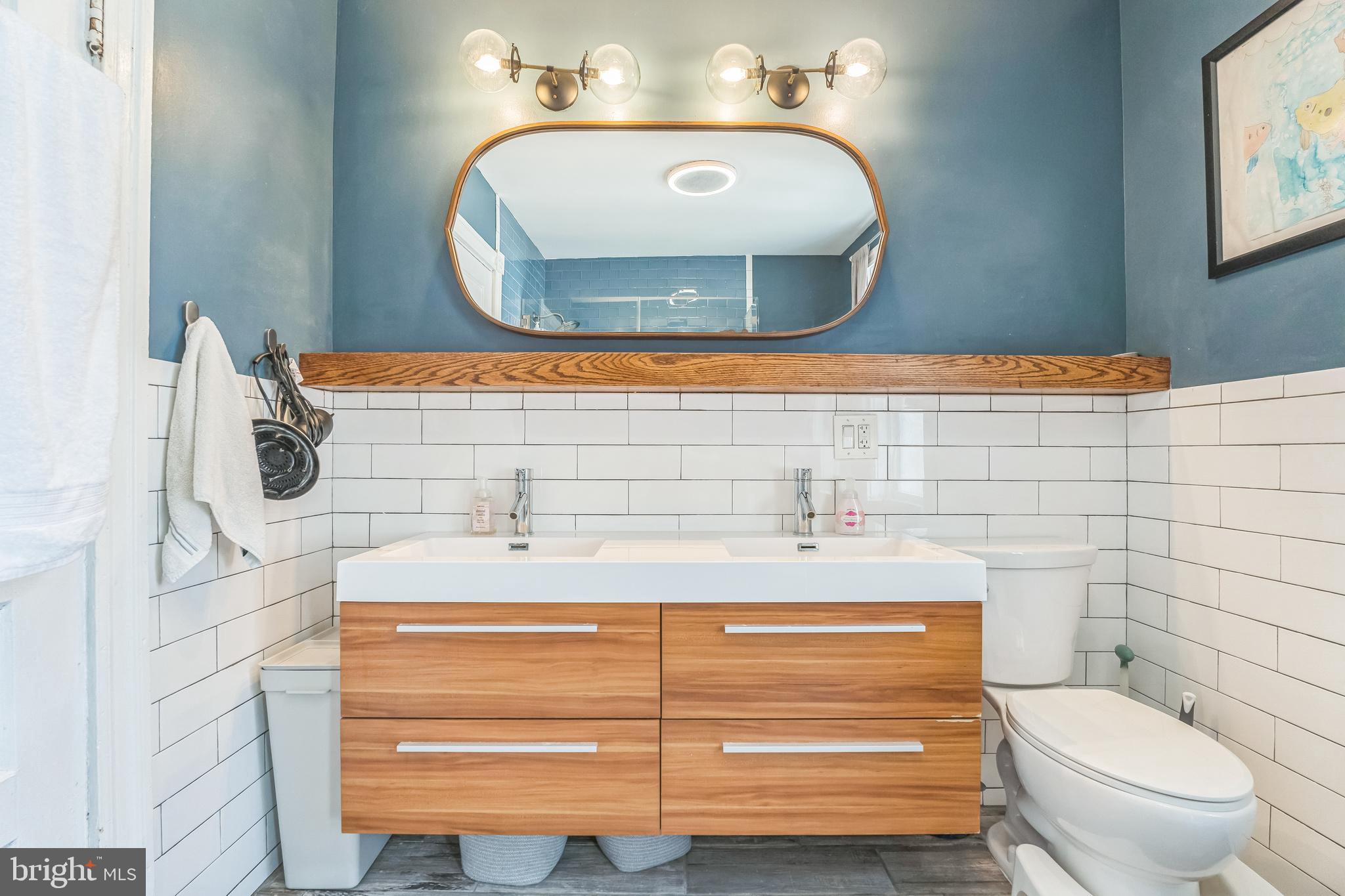 JENKINTOWN - Residential