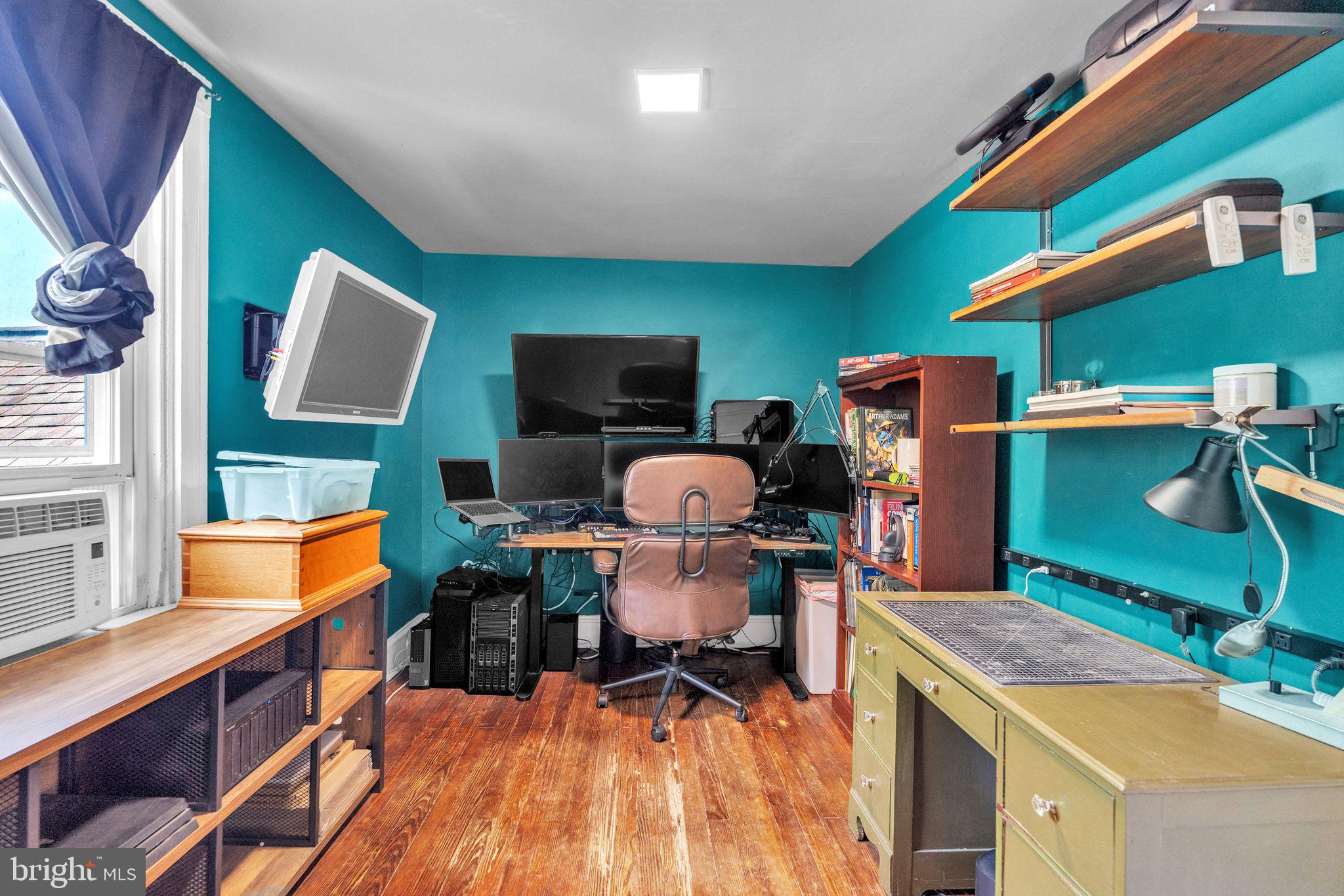 JENKINTOWN - Residential