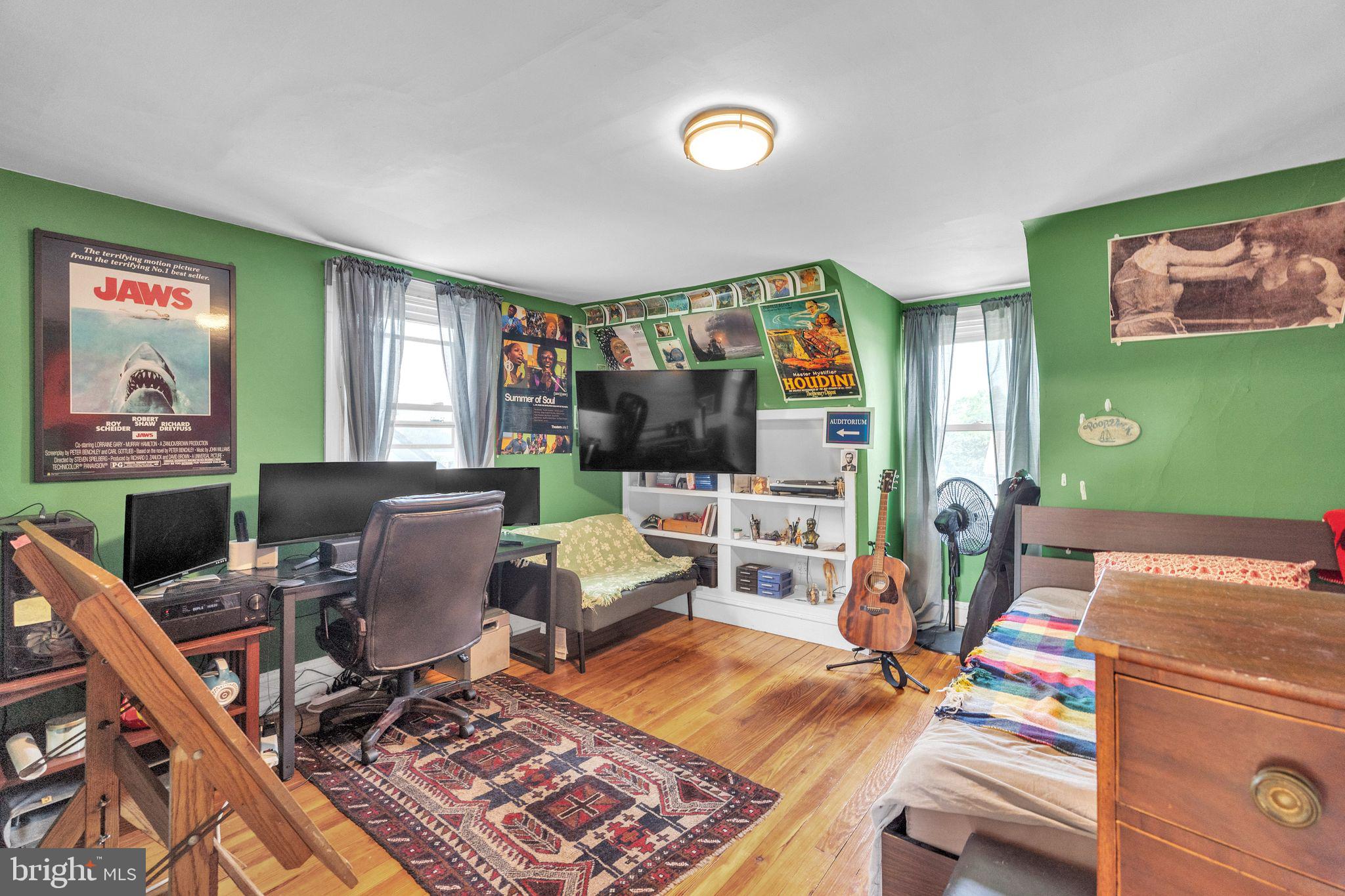 JENKINTOWN - Residential