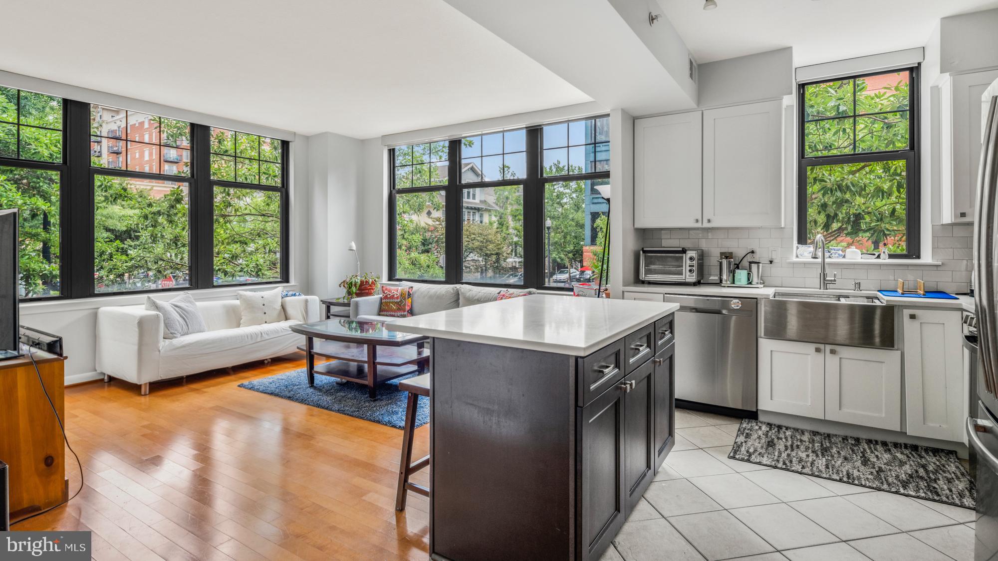 CLARENDON 1021 - Residential Lease