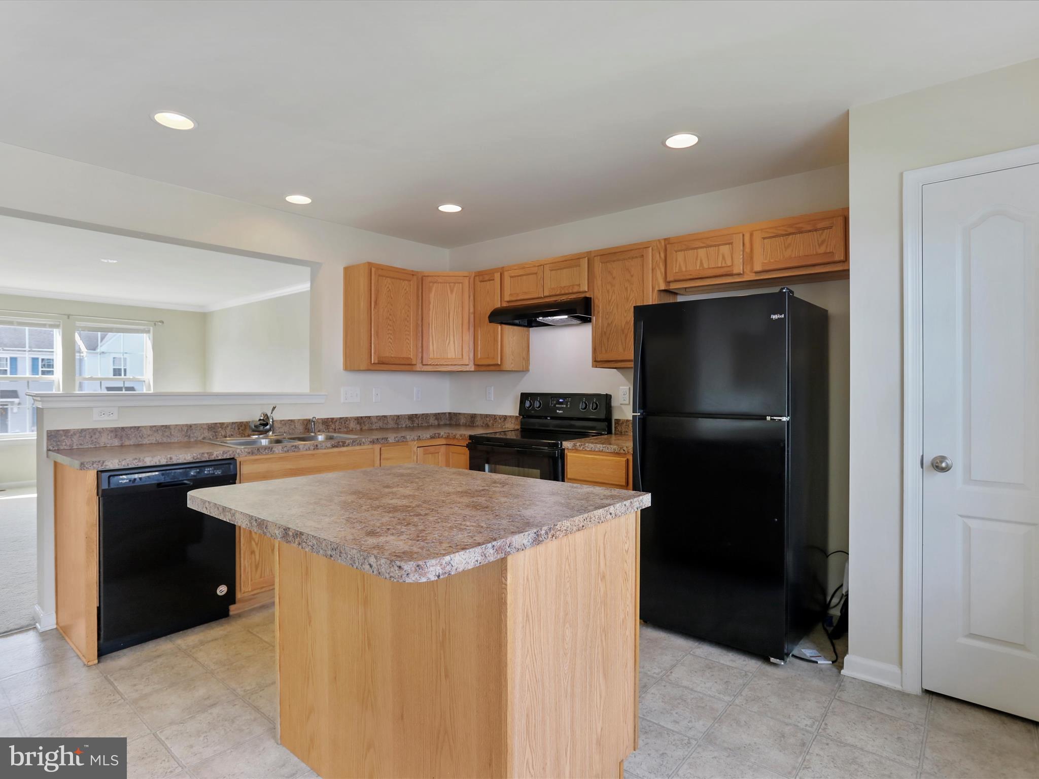 KENSINGTON TERRACE - Residential Lease