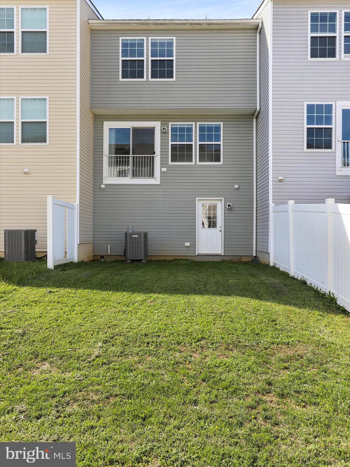 KENSINGTON TERRACE - Residential Lease