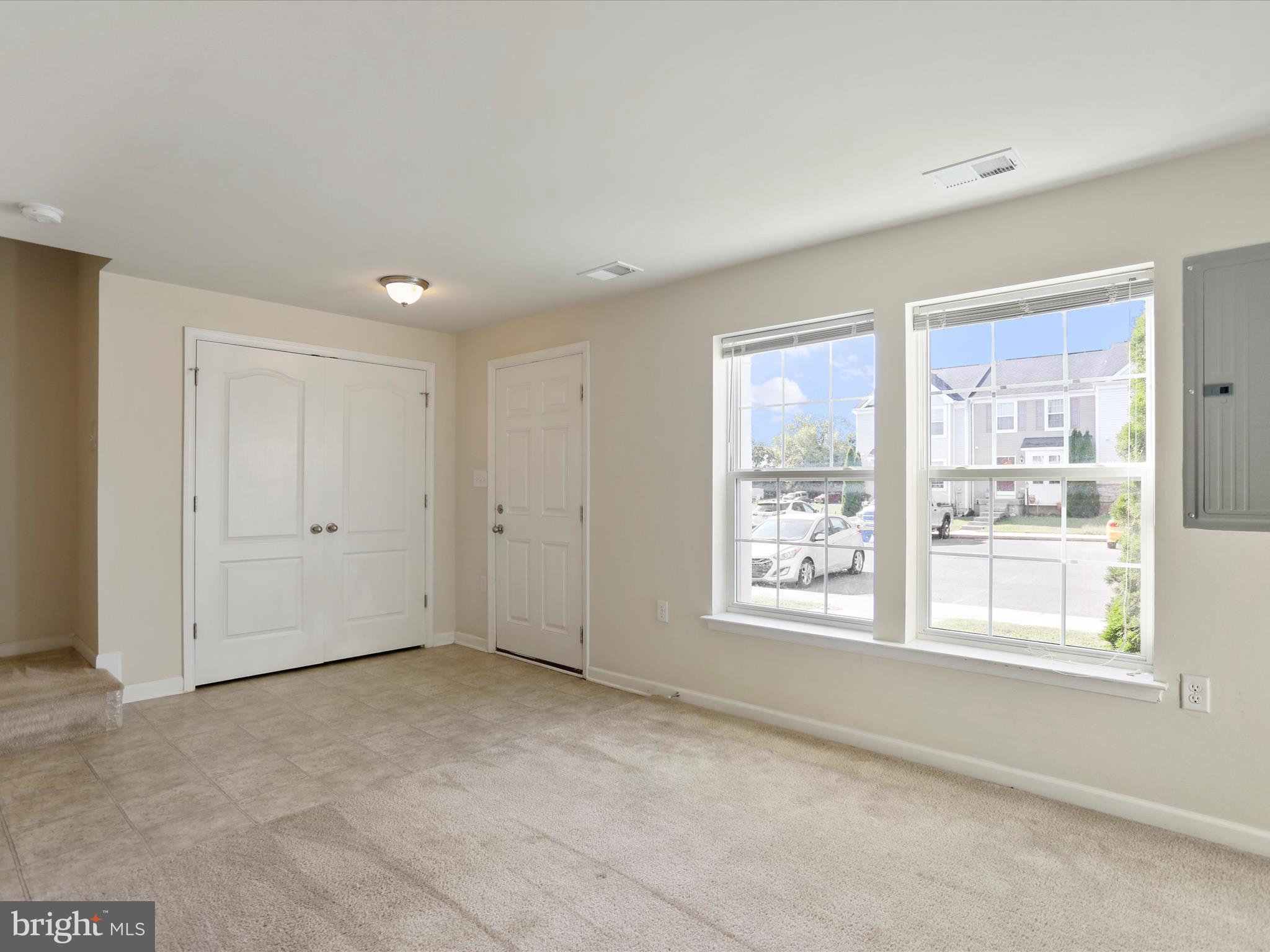 KENSINGTON TERRACE - Residential Lease