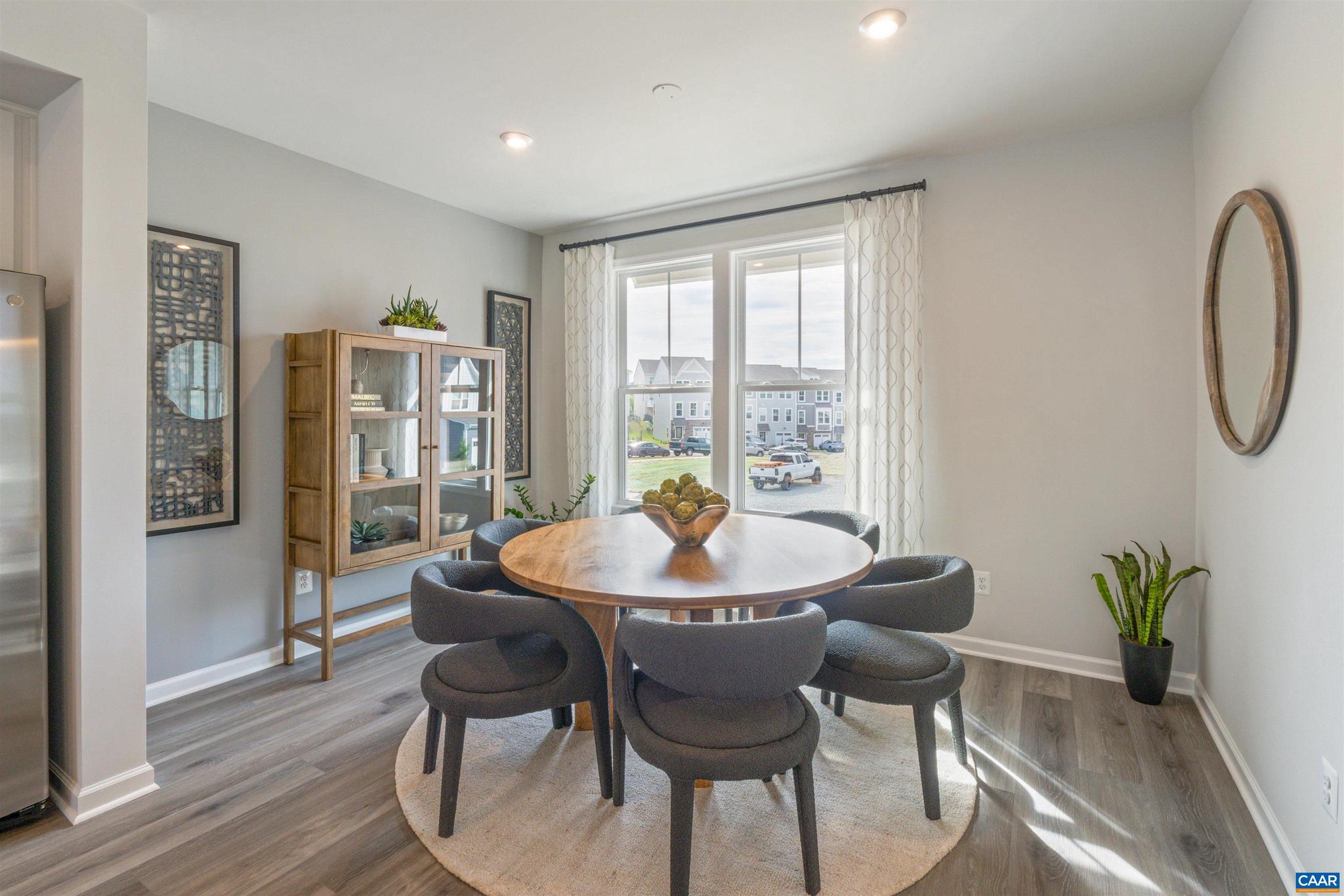 PLEASANT GREEN - Residential