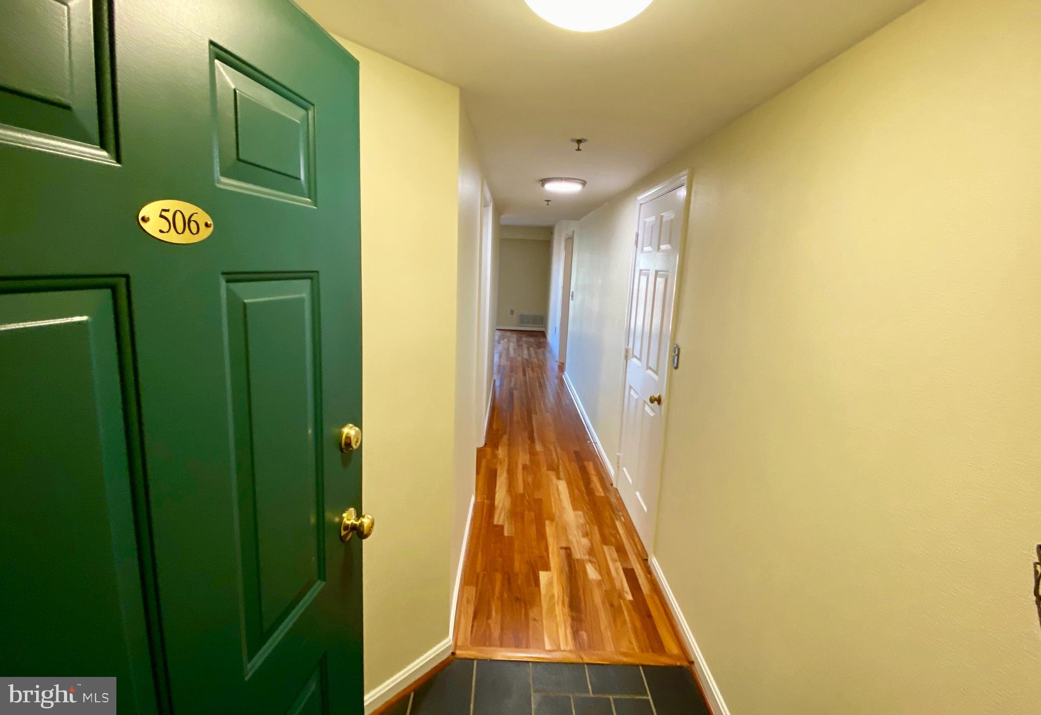 COLECROFT STATION - Residential Lease