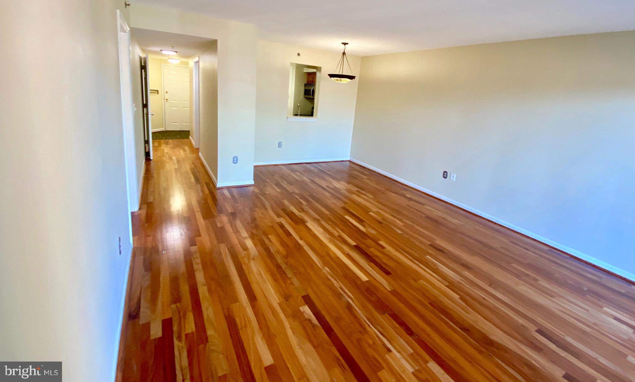 COLECROFT STATION - Residential Lease