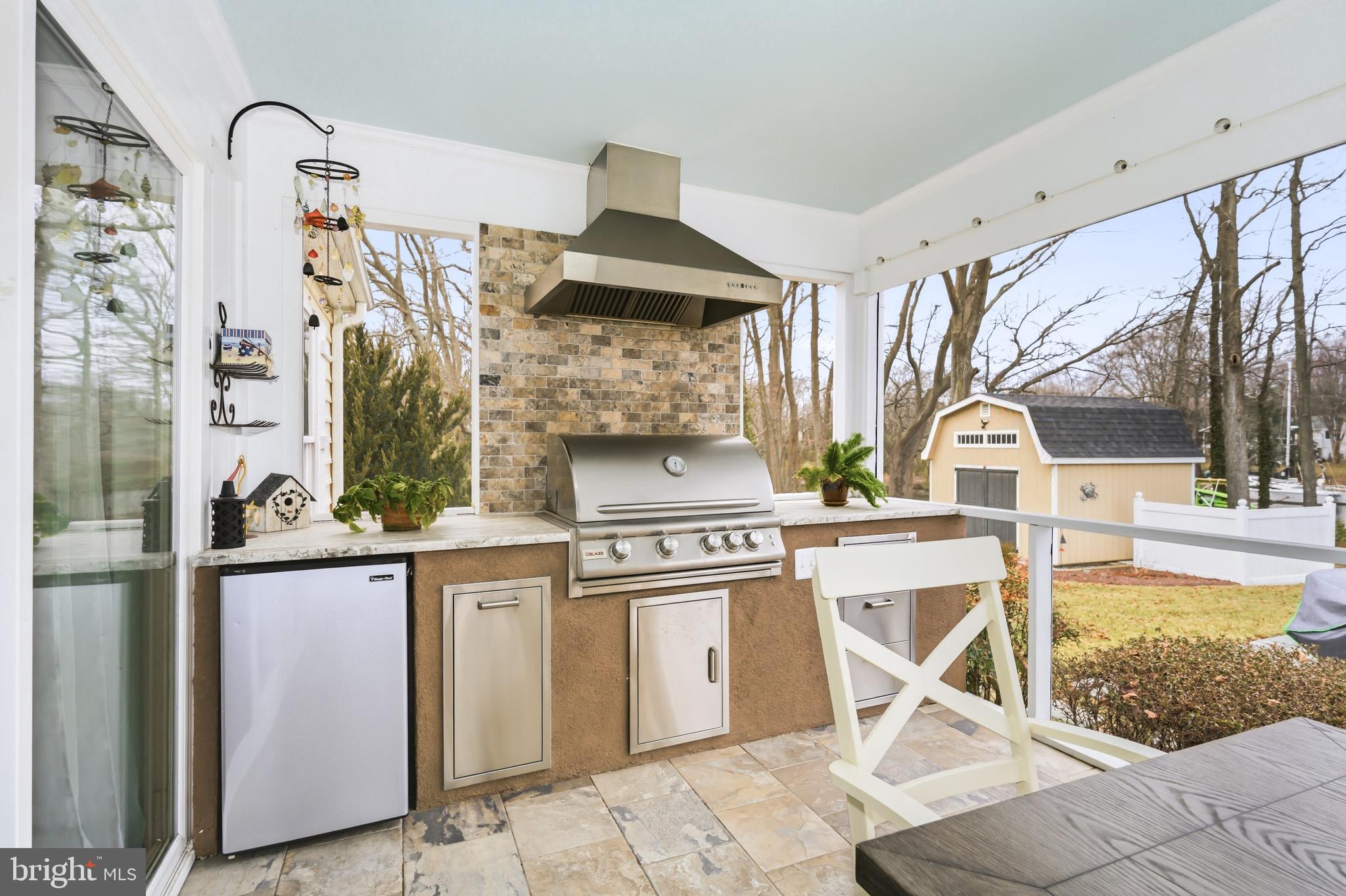 QUEEN ANNE ACRES - Residential