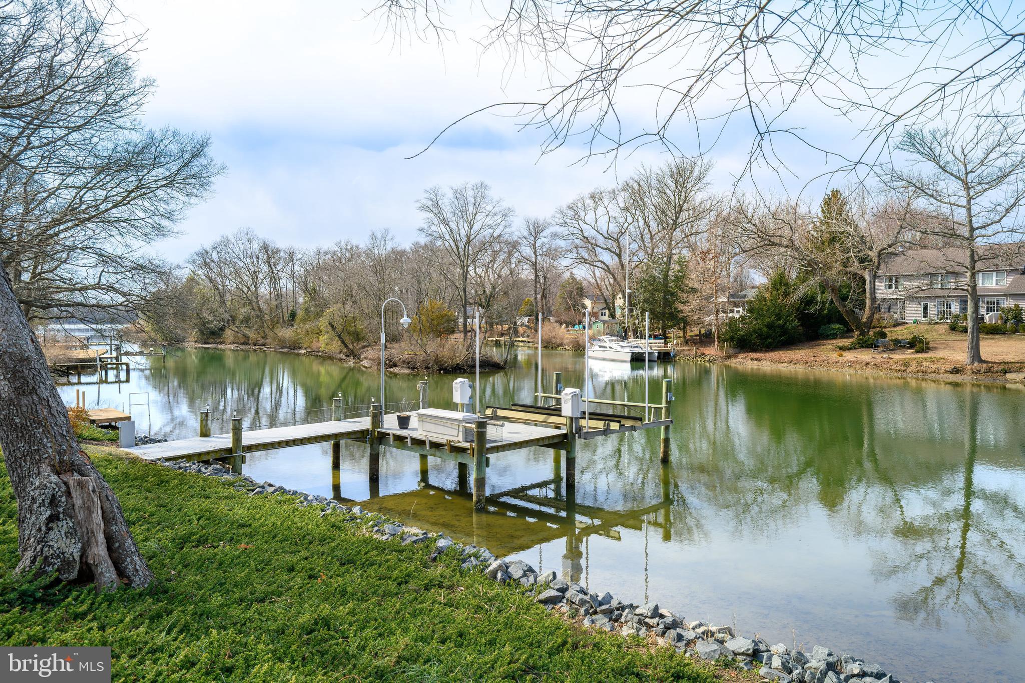 QUEEN ANNE ACRES - Residential