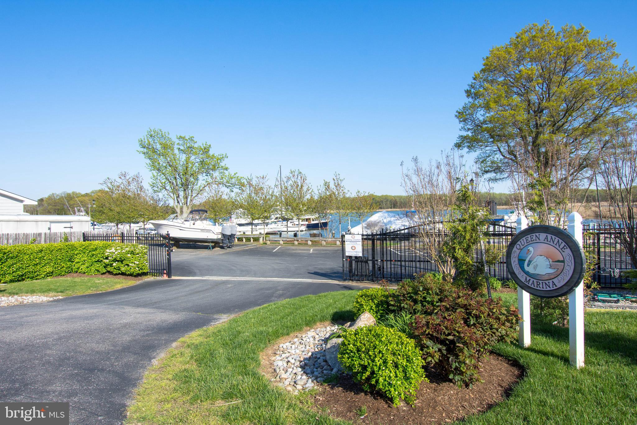 QUEEN ANNE ACRES - Residential