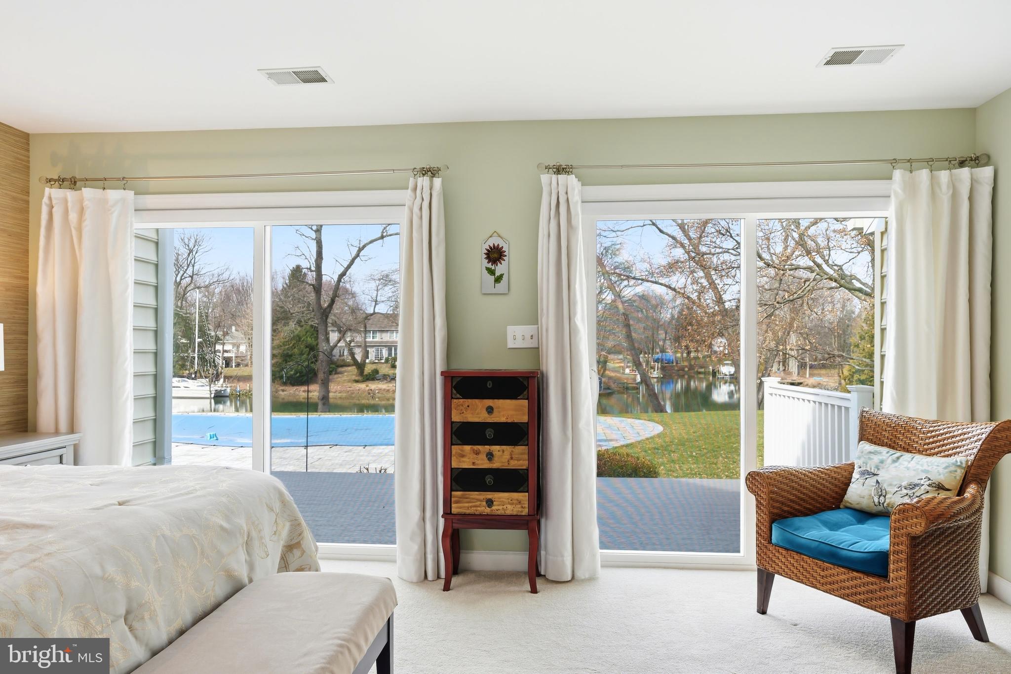 QUEEN ANNE ACRES - Residential