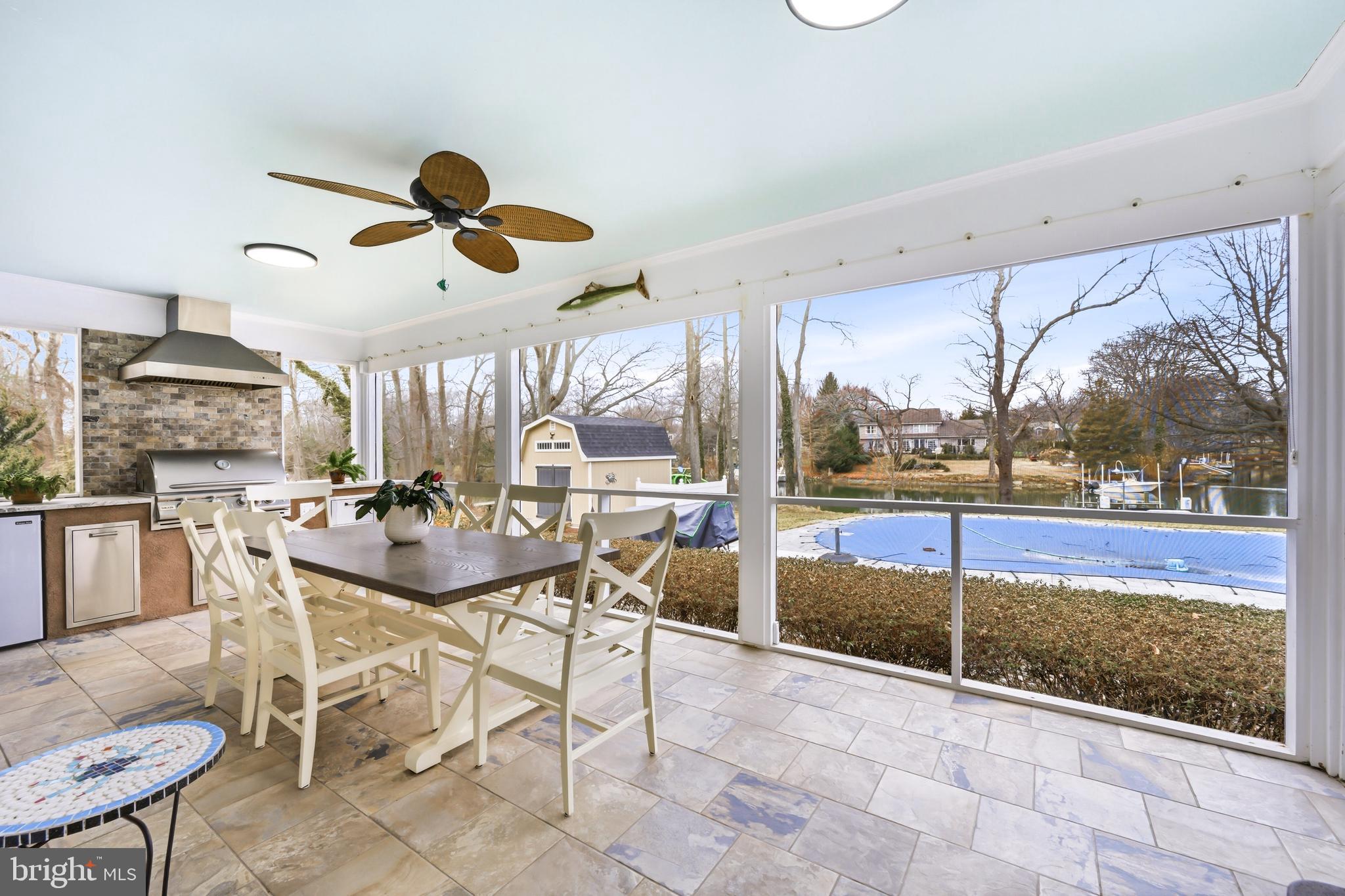 QUEEN ANNE ACRES - Residential