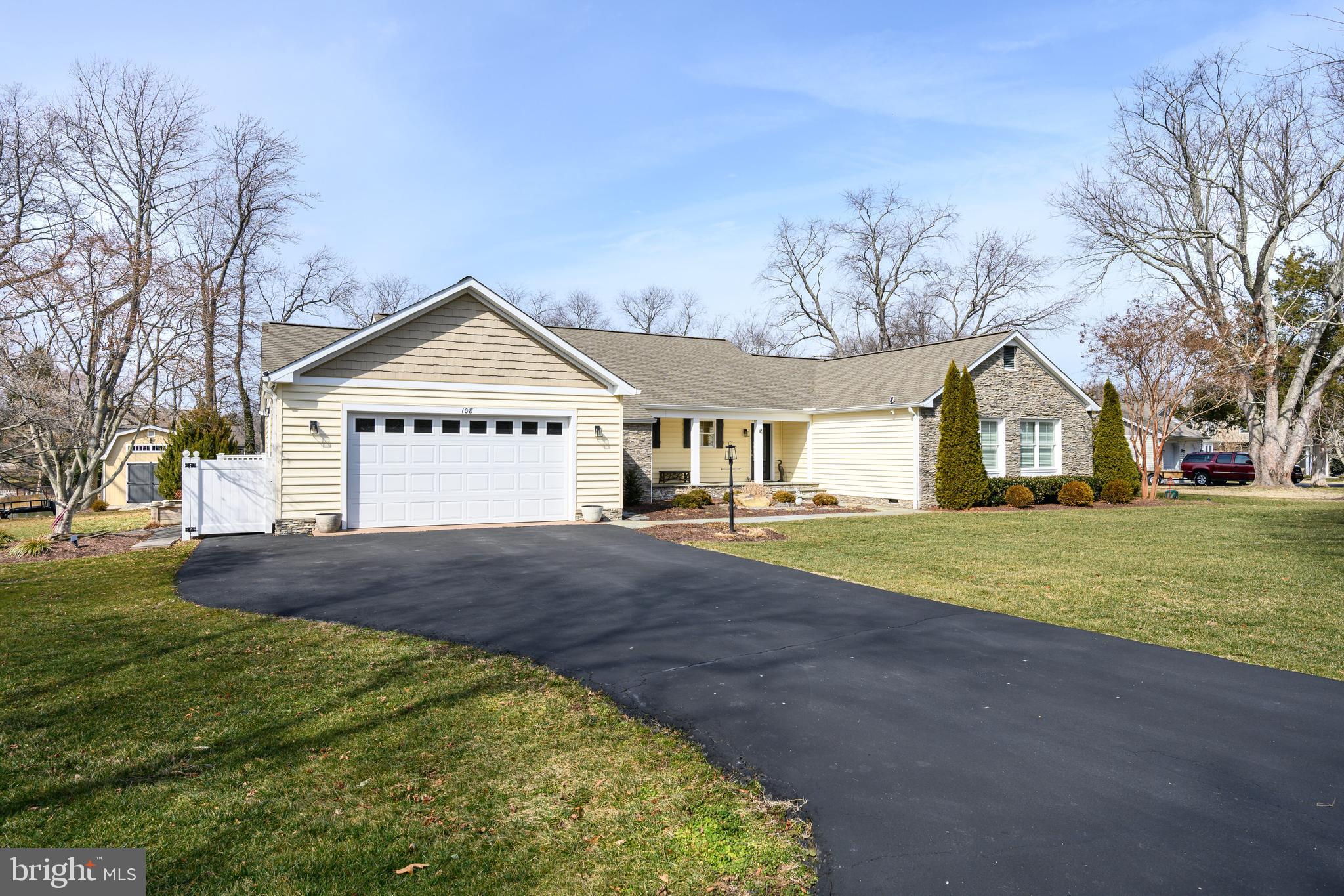 QUEEN ANNE ACRES - Residential