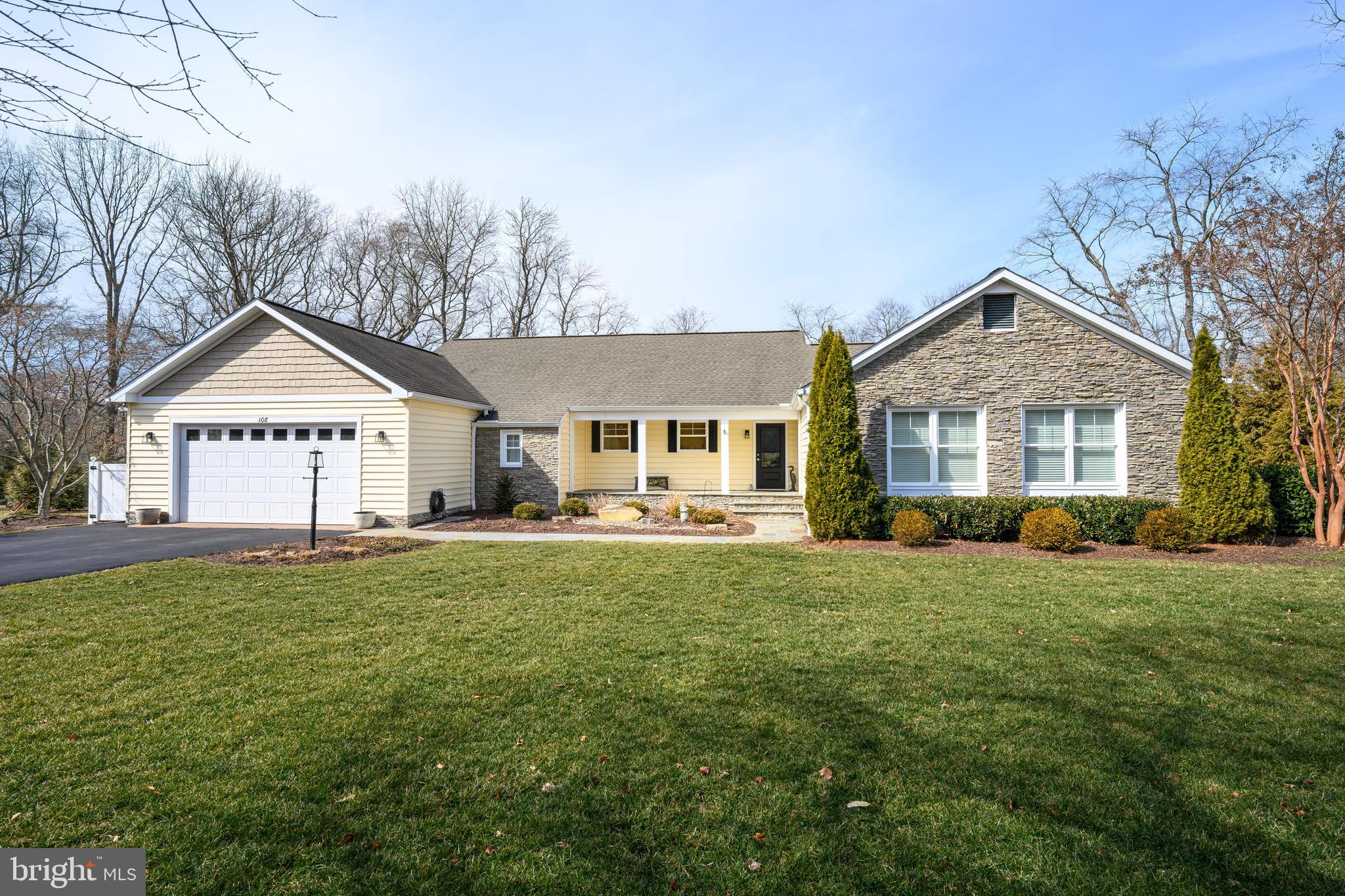 QUEEN ANNE ACRES - Residential