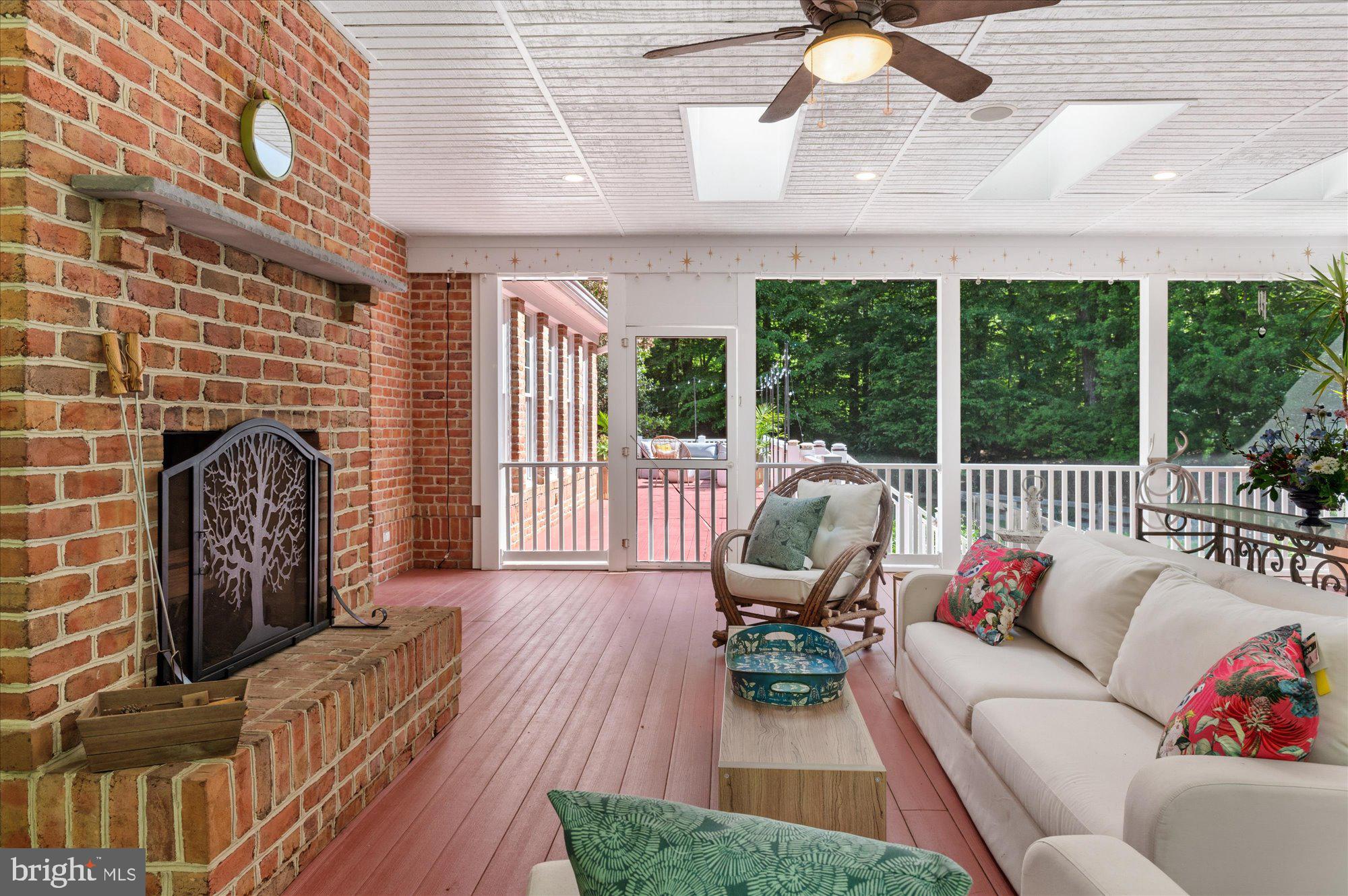IDLEWILD FARM - Residential