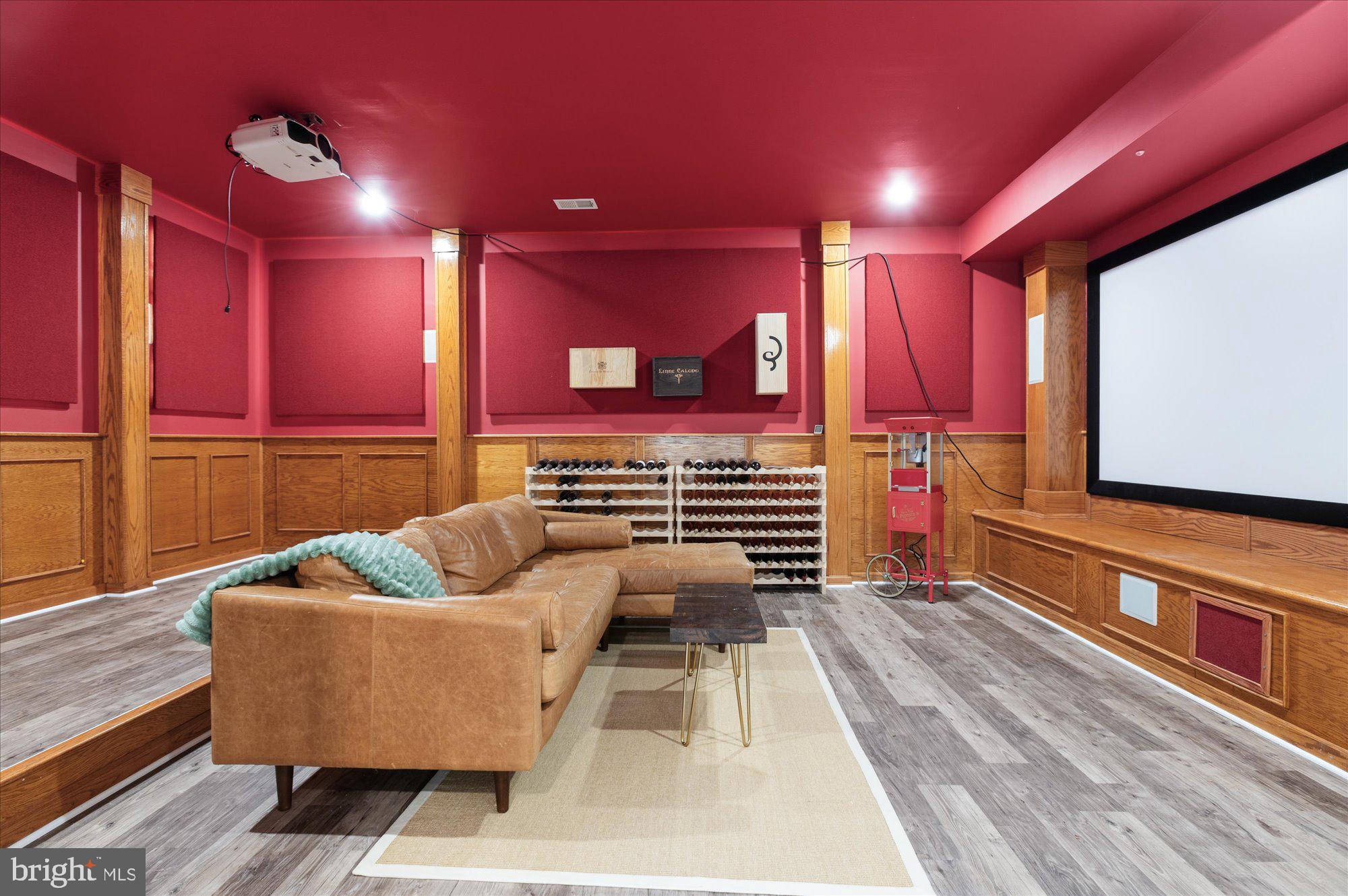 IDLEWILD FARM - Residential