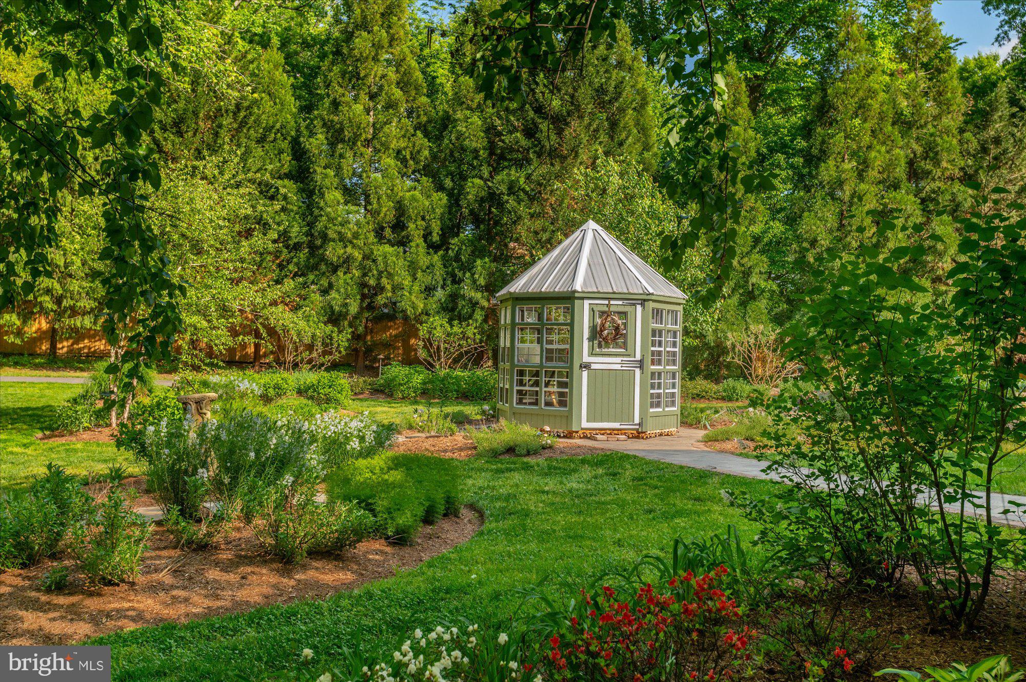 IDLEWILD FARM - Residential