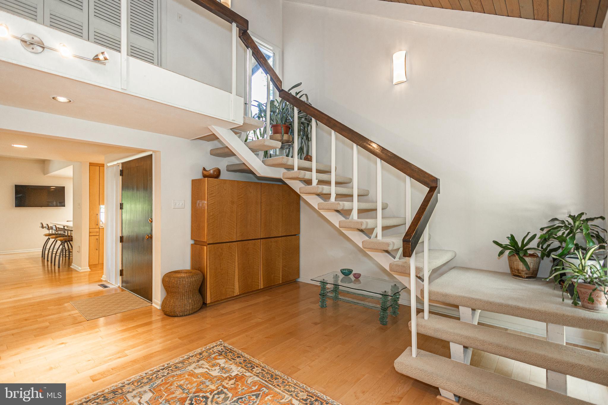 SUNNY KNOLLS - Residential