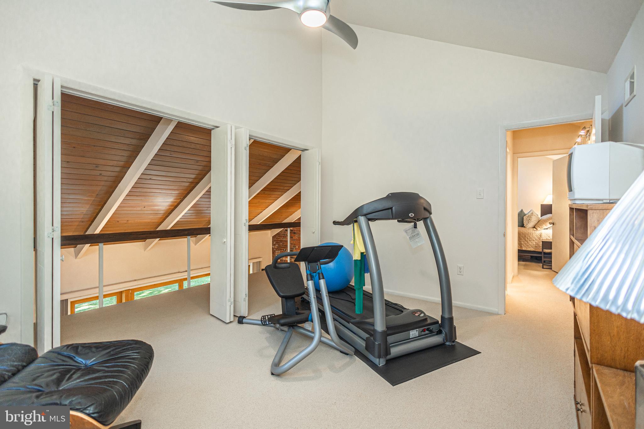 SUNNY KNOLLS - Residential