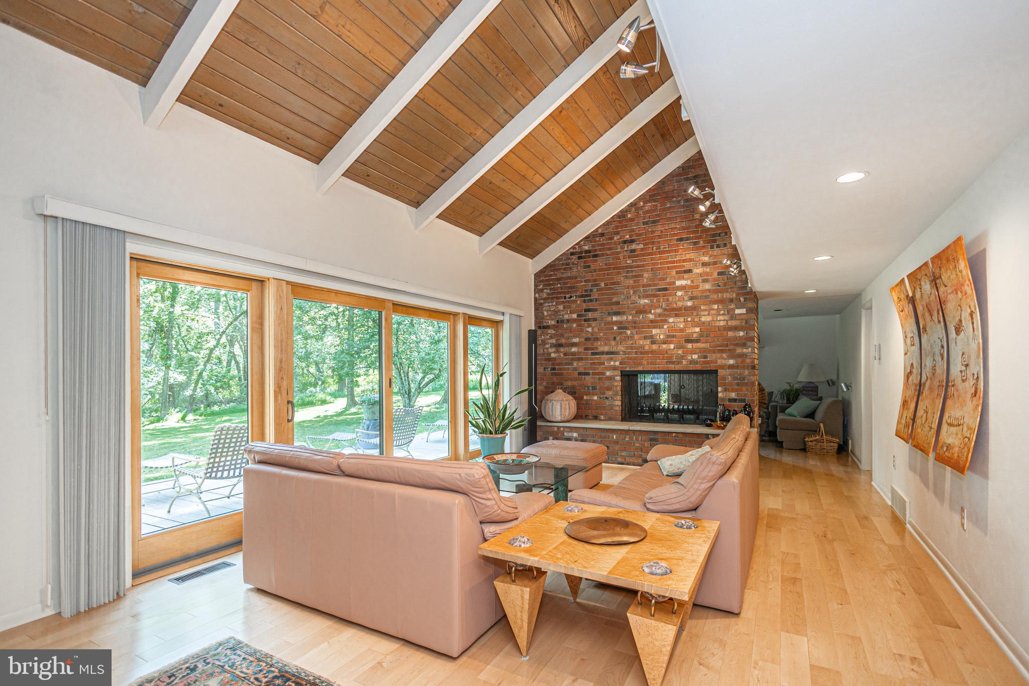 SUNNY KNOLLS - Residential