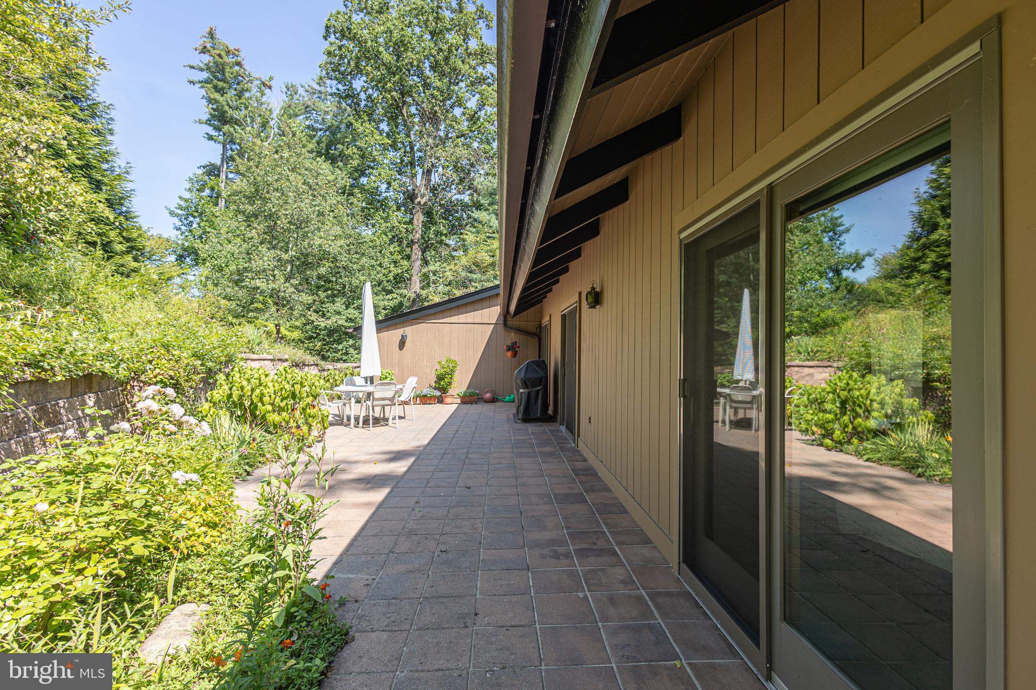 SUNNY KNOLLS - Residential