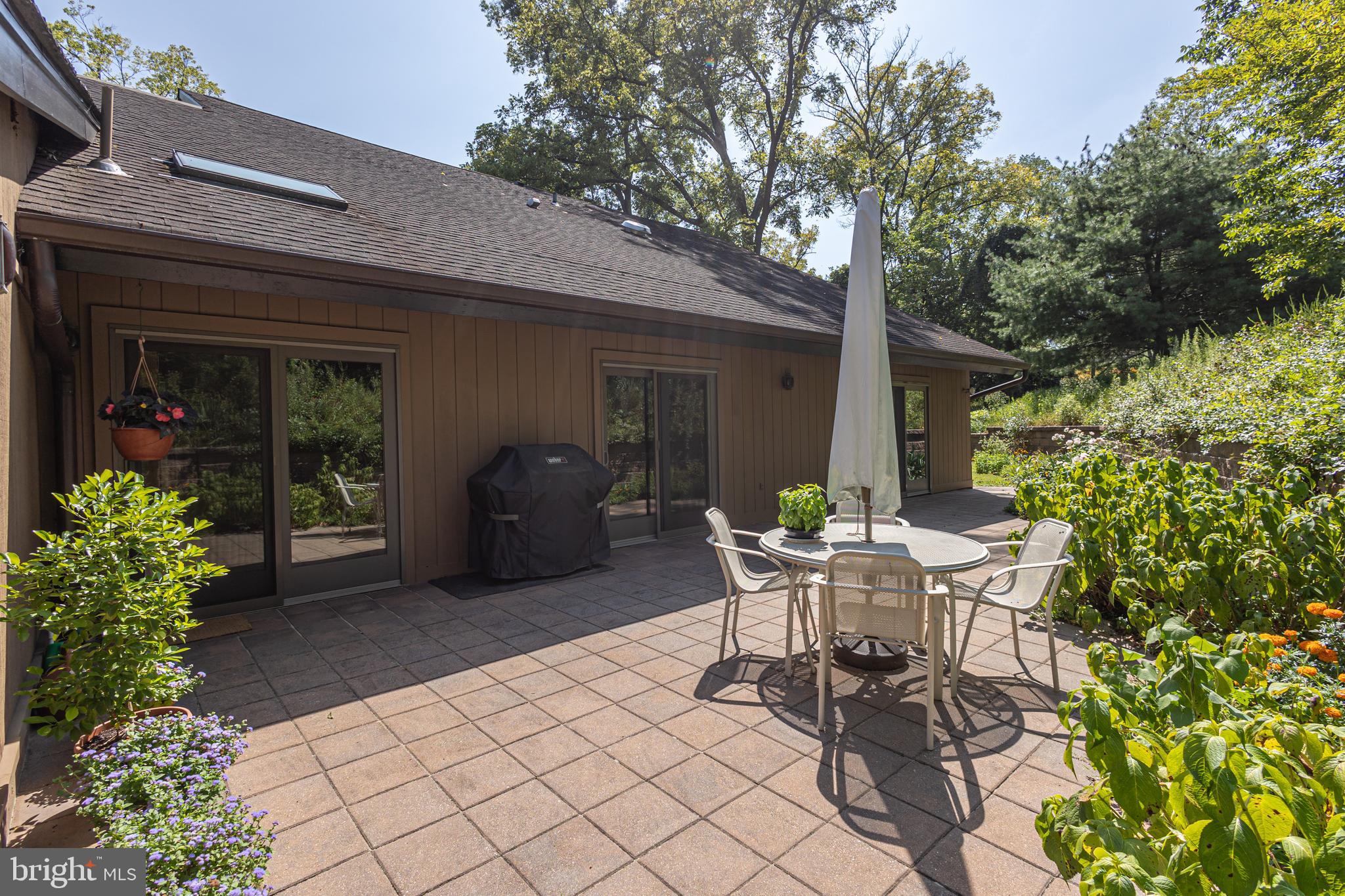 SUNNY KNOLLS - Residential