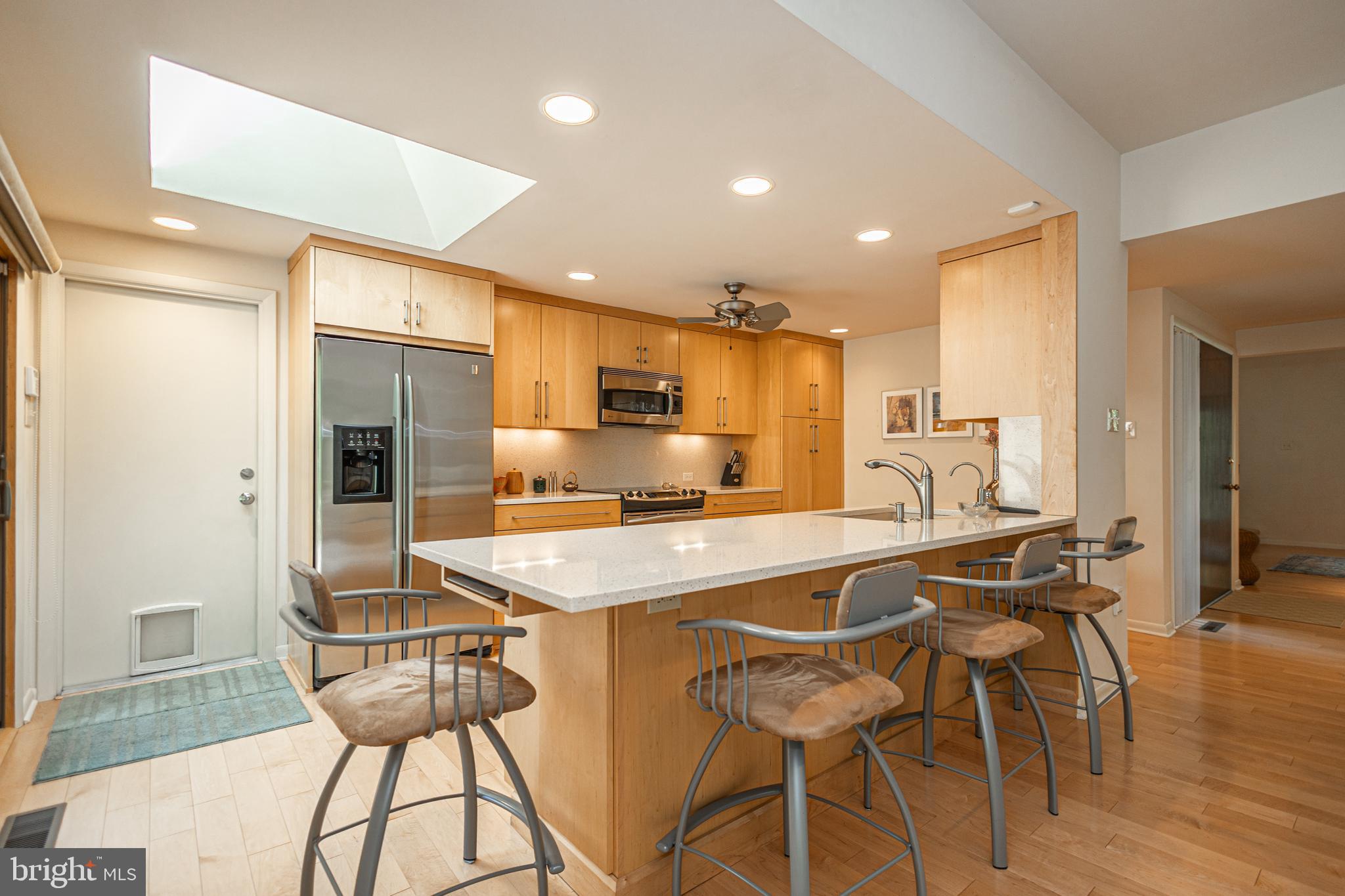 SUNNY KNOLLS - Residential