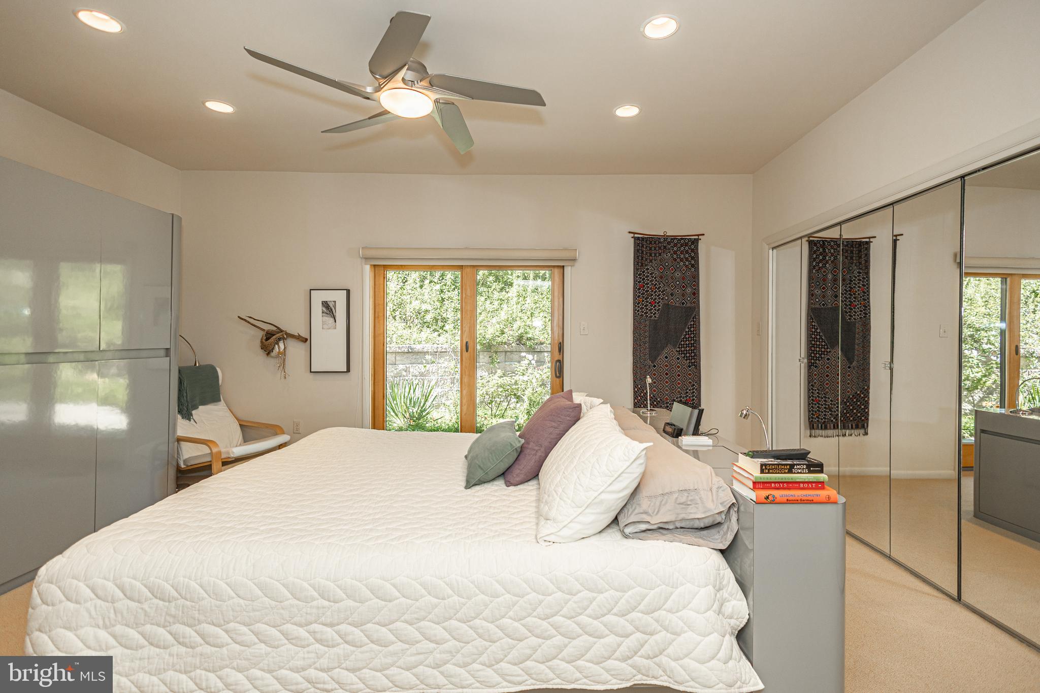 SUNNY KNOLLS - Residential