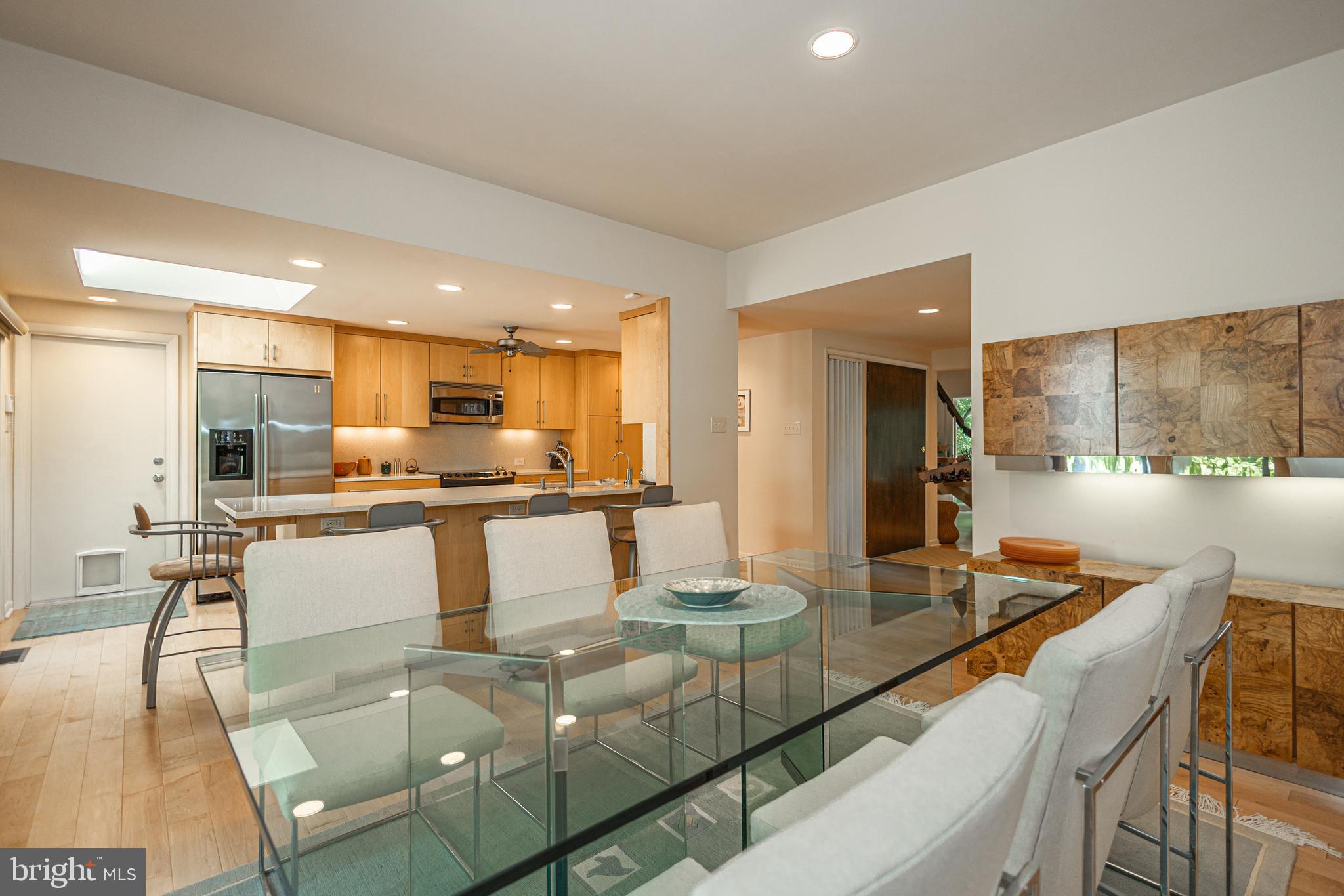 SUNNY KNOLLS - Residential