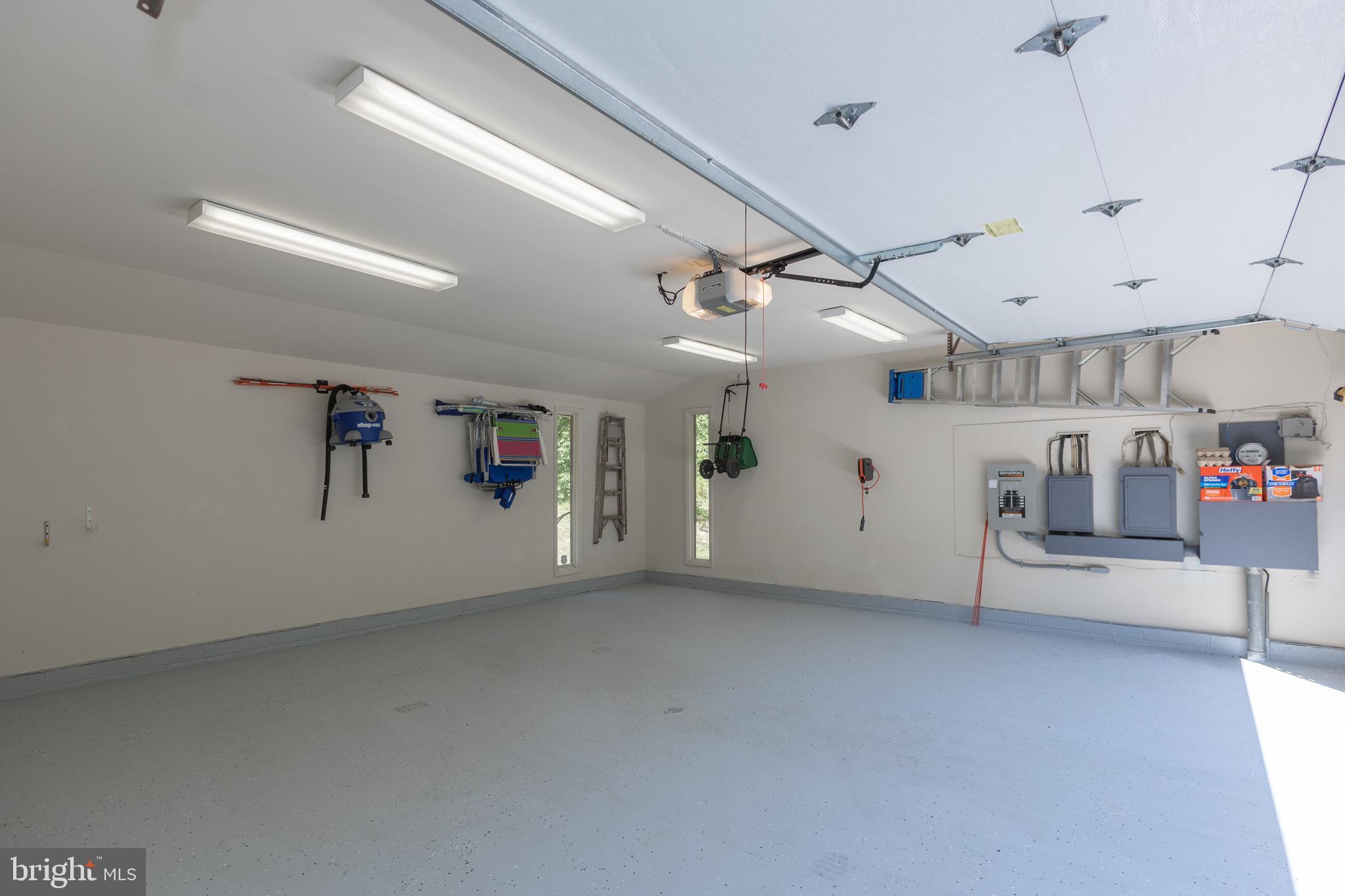 SUNNY KNOLLS - Residential