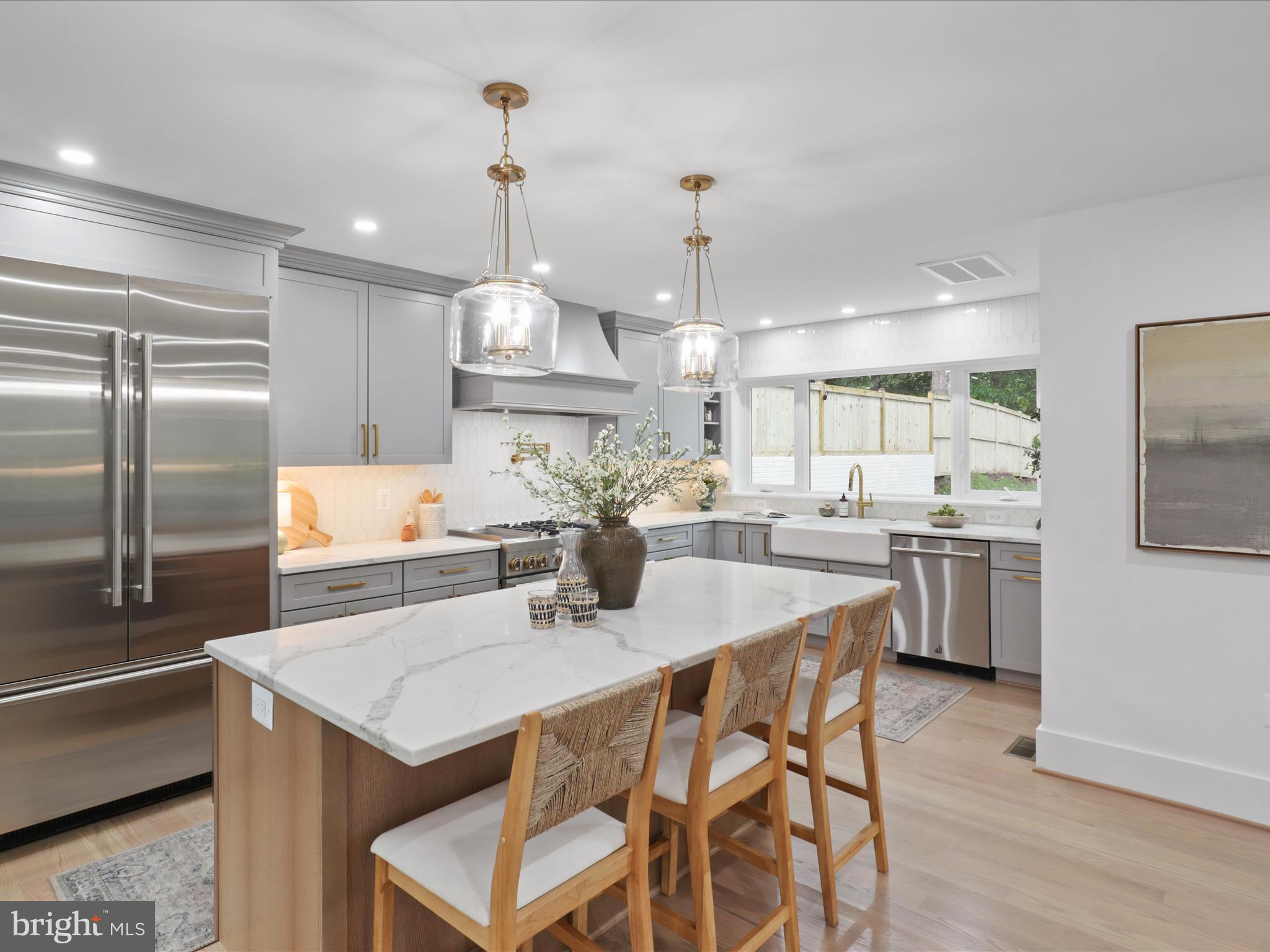 LEE HEIGHTS - Residential