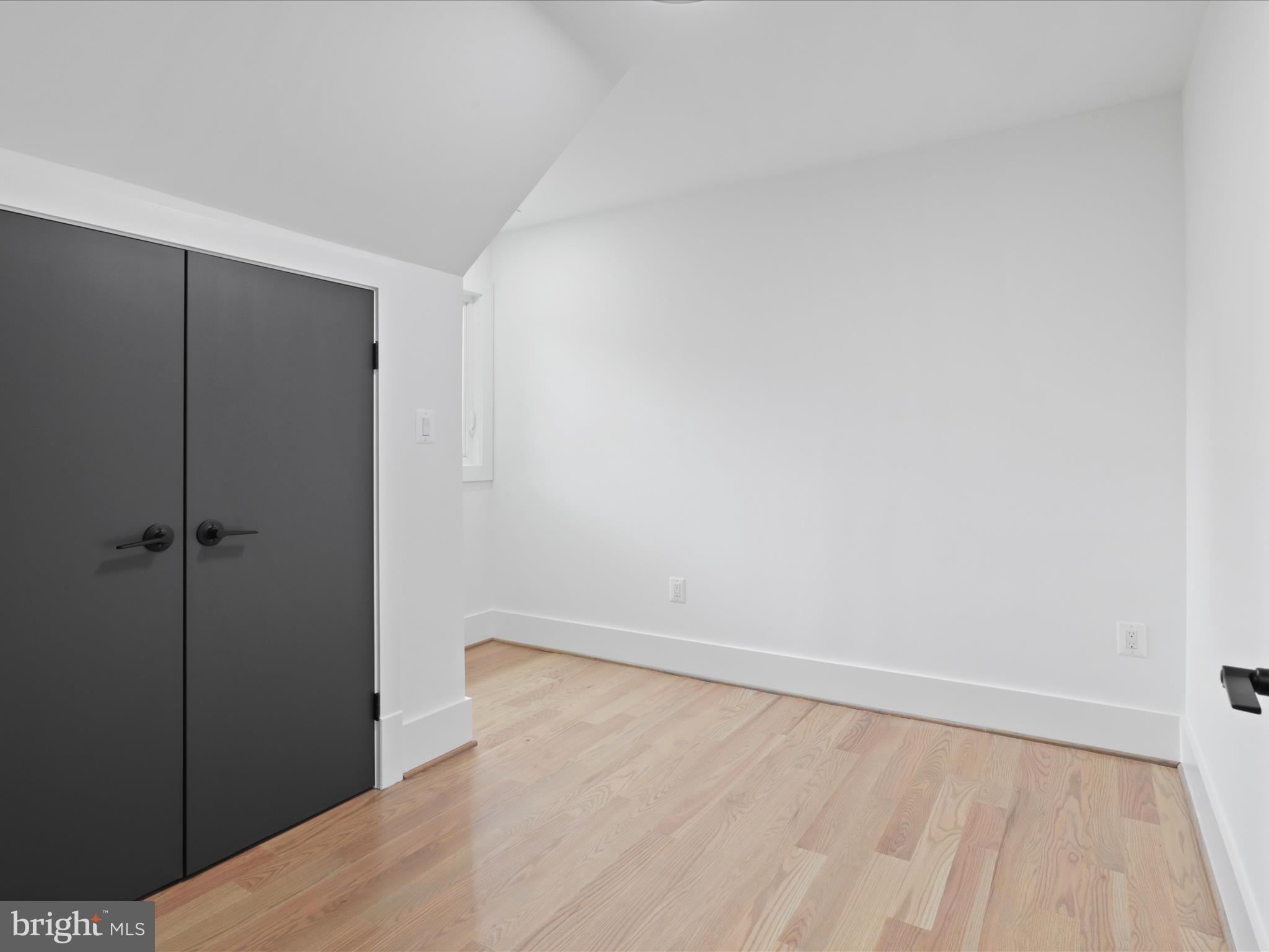 LEE HEIGHTS - Residential