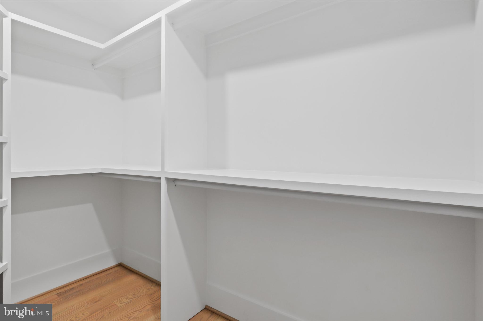 LEE HEIGHTS - Residential