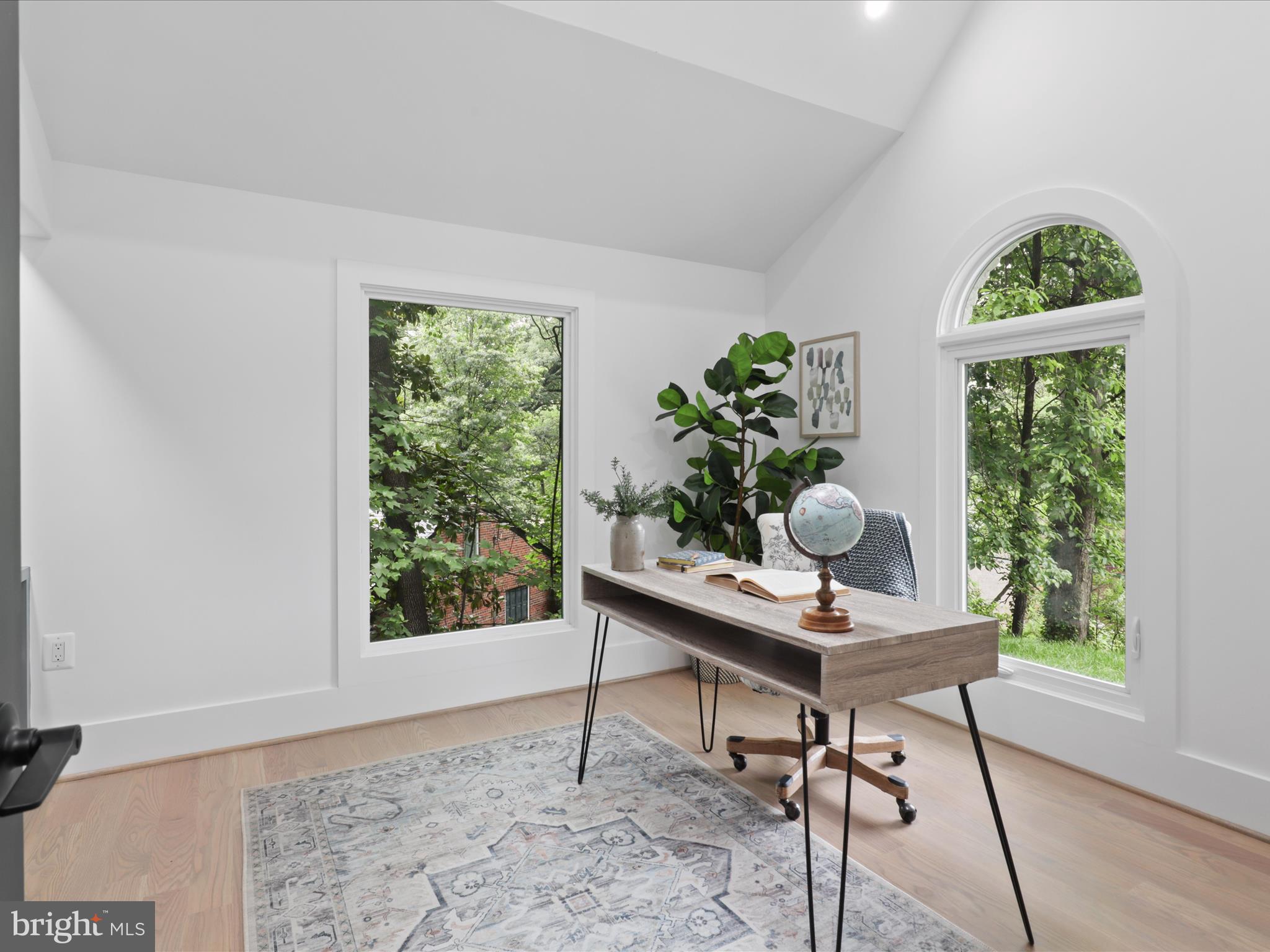 LEE HEIGHTS - Residential