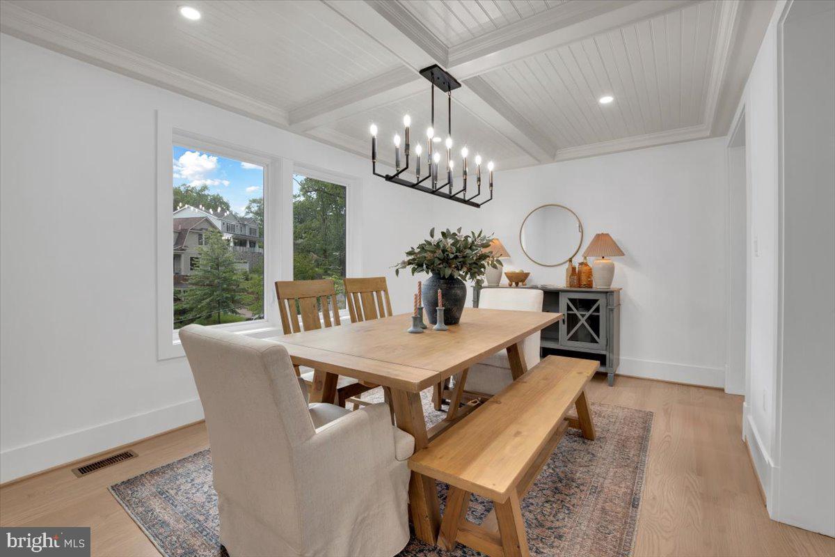 LEE HEIGHTS - Residential