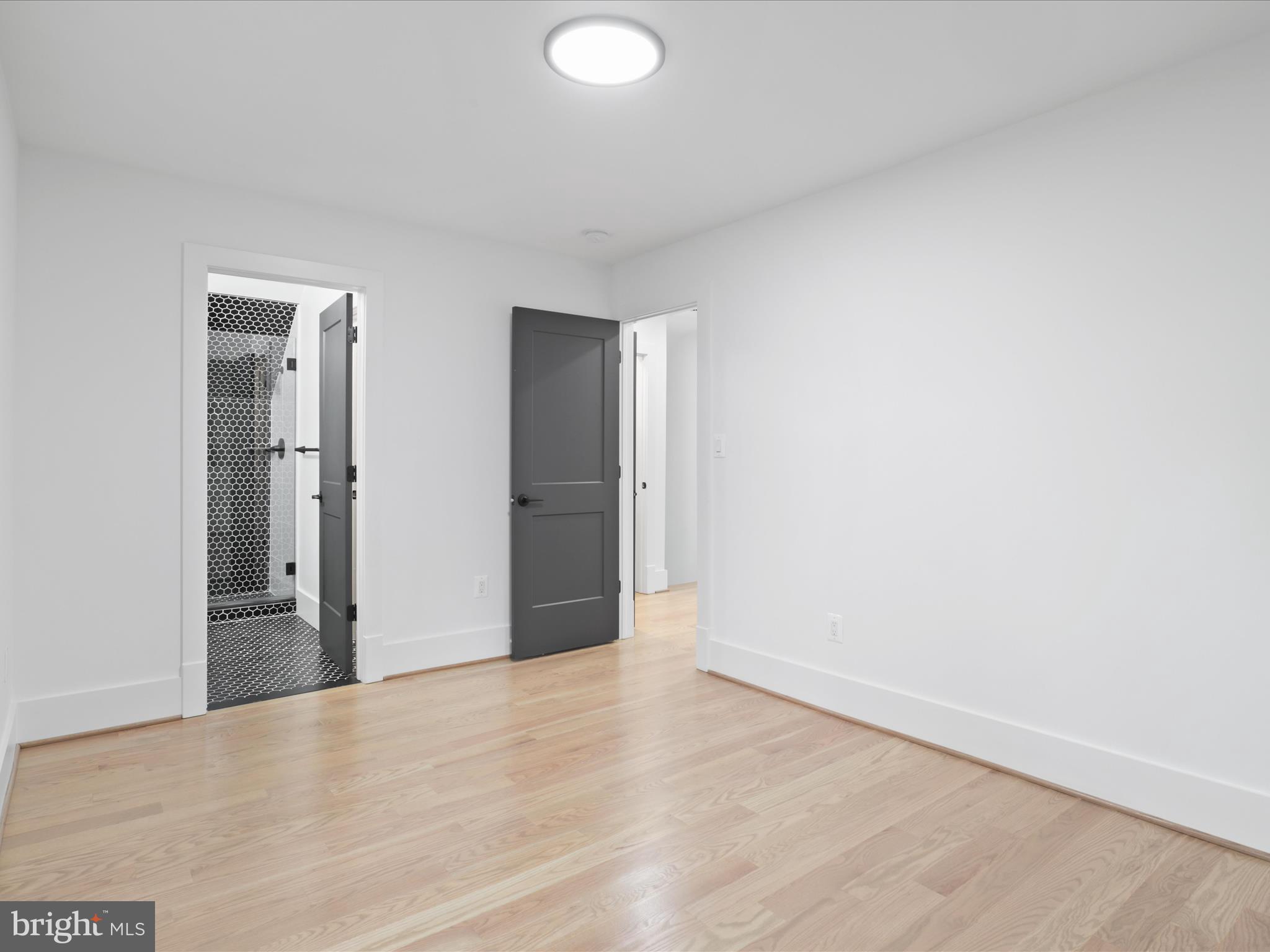 LEE HEIGHTS - Residential