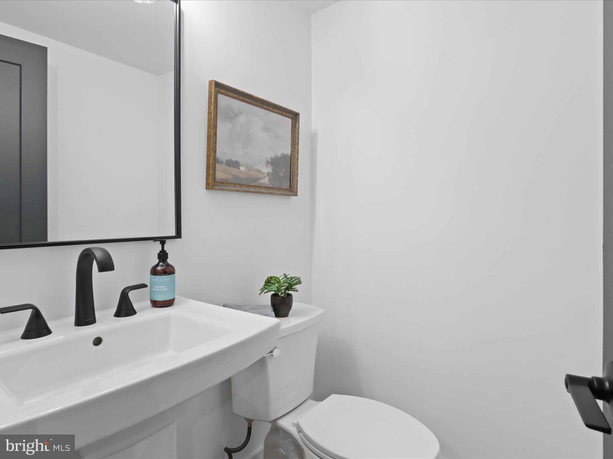 LEE HEIGHTS - Residential