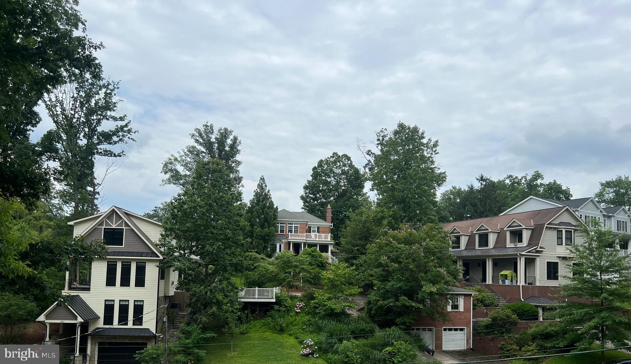 LEE HEIGHTS - Residential