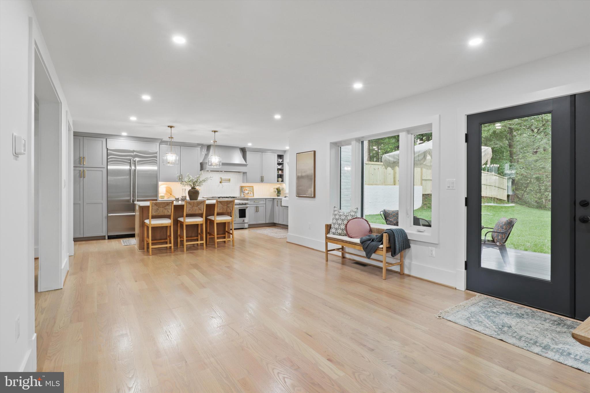 LEE HEIGHTS - Residential