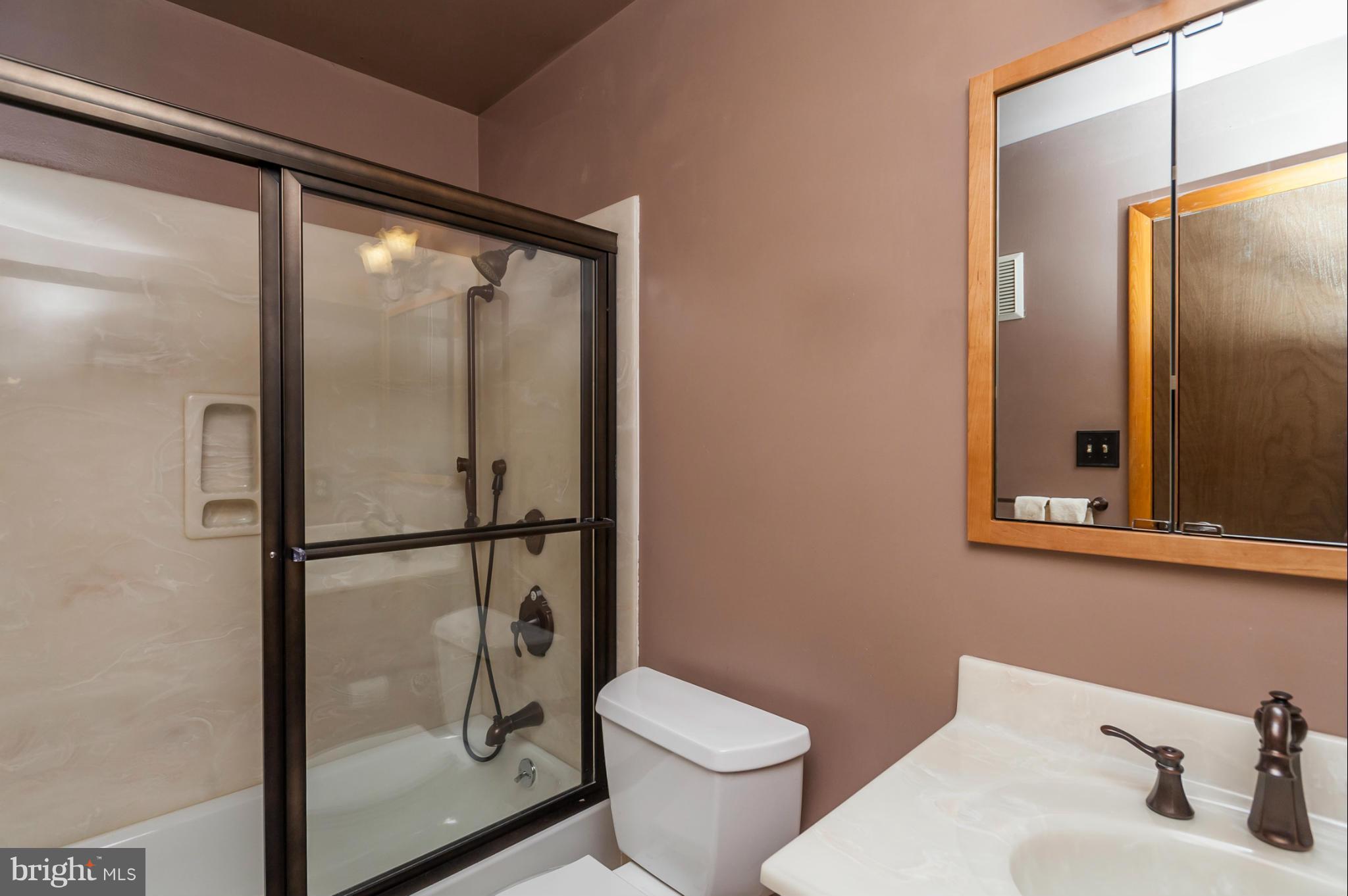 GLENSIDE PARK - Residential