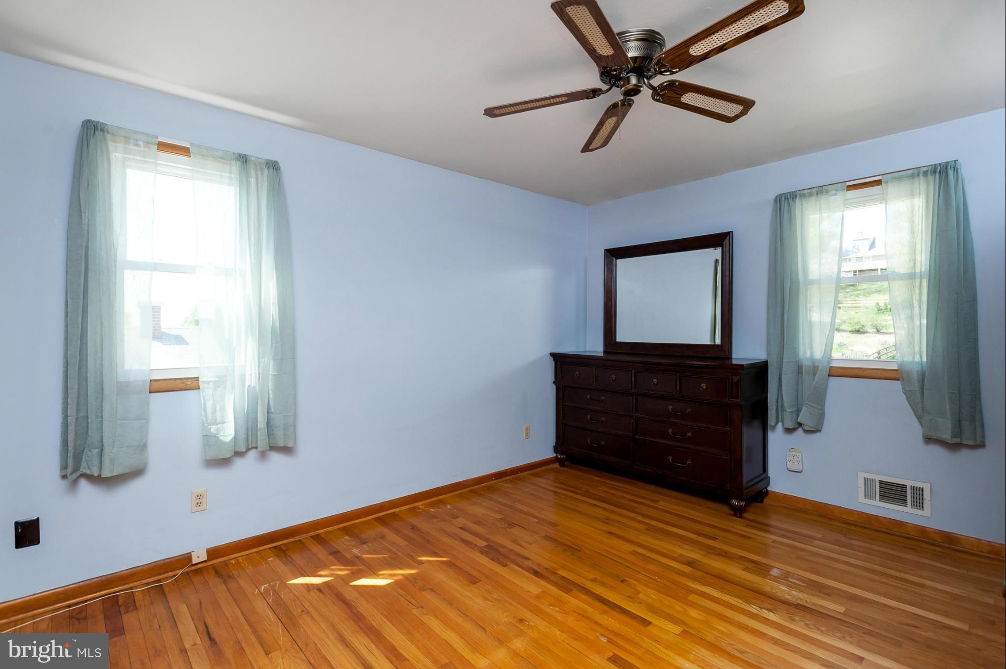 GLENSIDE PARK - Residential