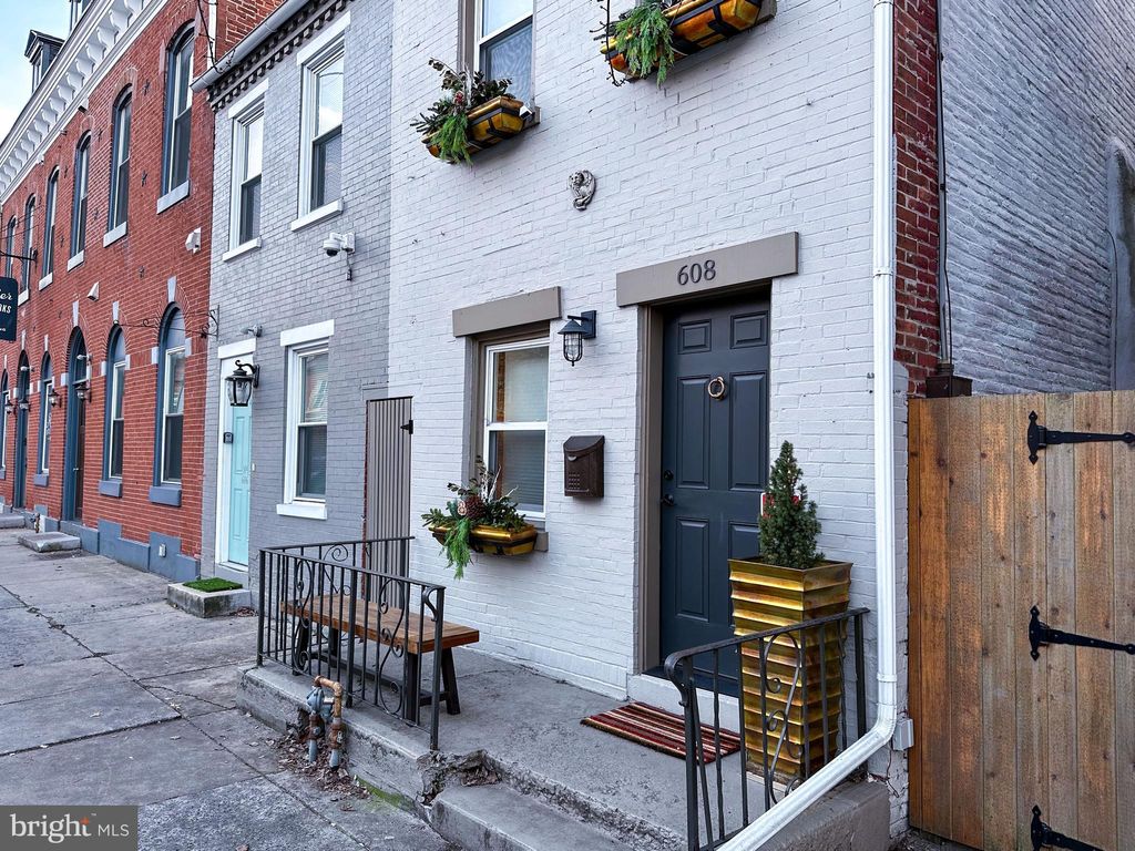 Photo of 608 COLUMBIA AVE, LANCASTER, PA 17603 (MLS # PALA2029780)