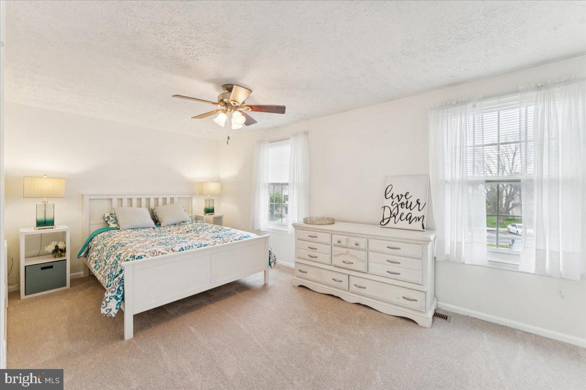 OAK POND PLAT FIVEPHASE - Residential