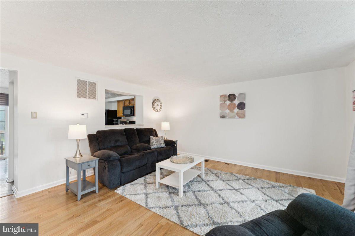 15511 NORWEGIAN COURT