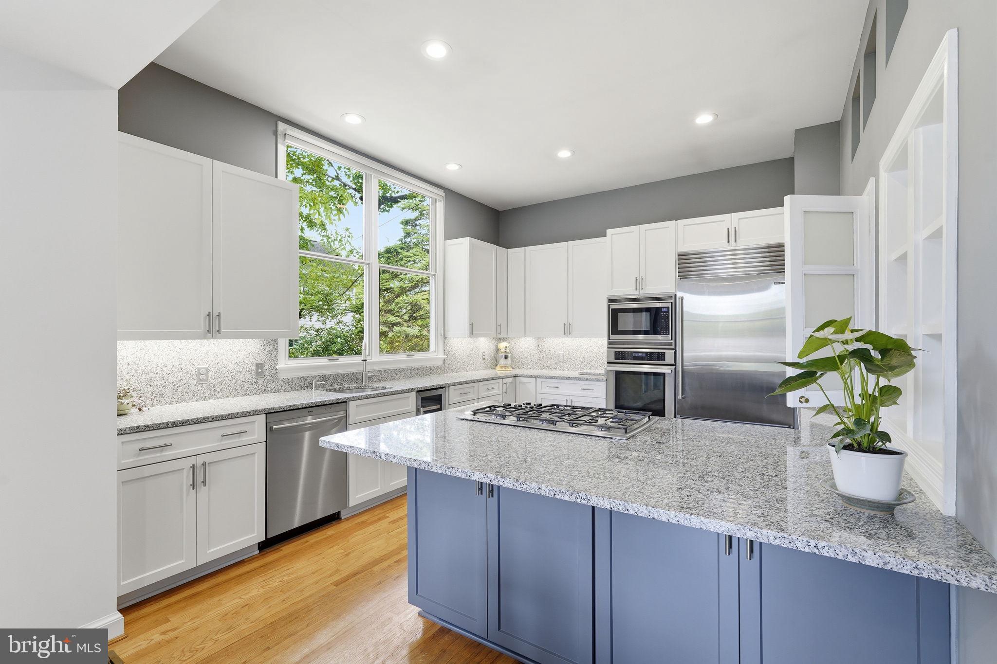 LACEY FOREST - Residential