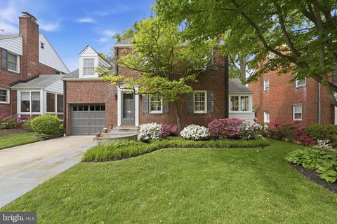 Photo of 1114 N Inglewood Street, ARLINGTON, VA 22205 (MLS # VAAR2072594)