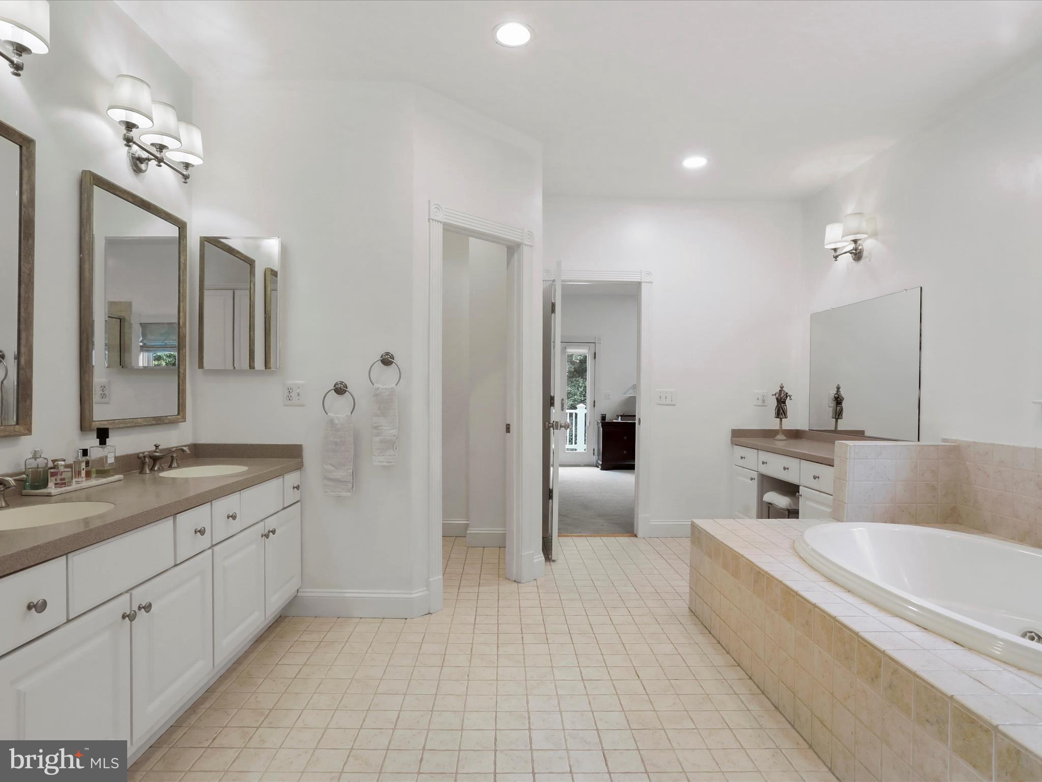 GRASSLAND - Residential