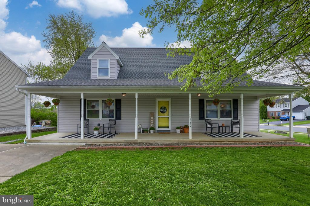 Photo of 1087 HOLLY LN, DENVER, PA 17517 (MLS # PALA2032202)