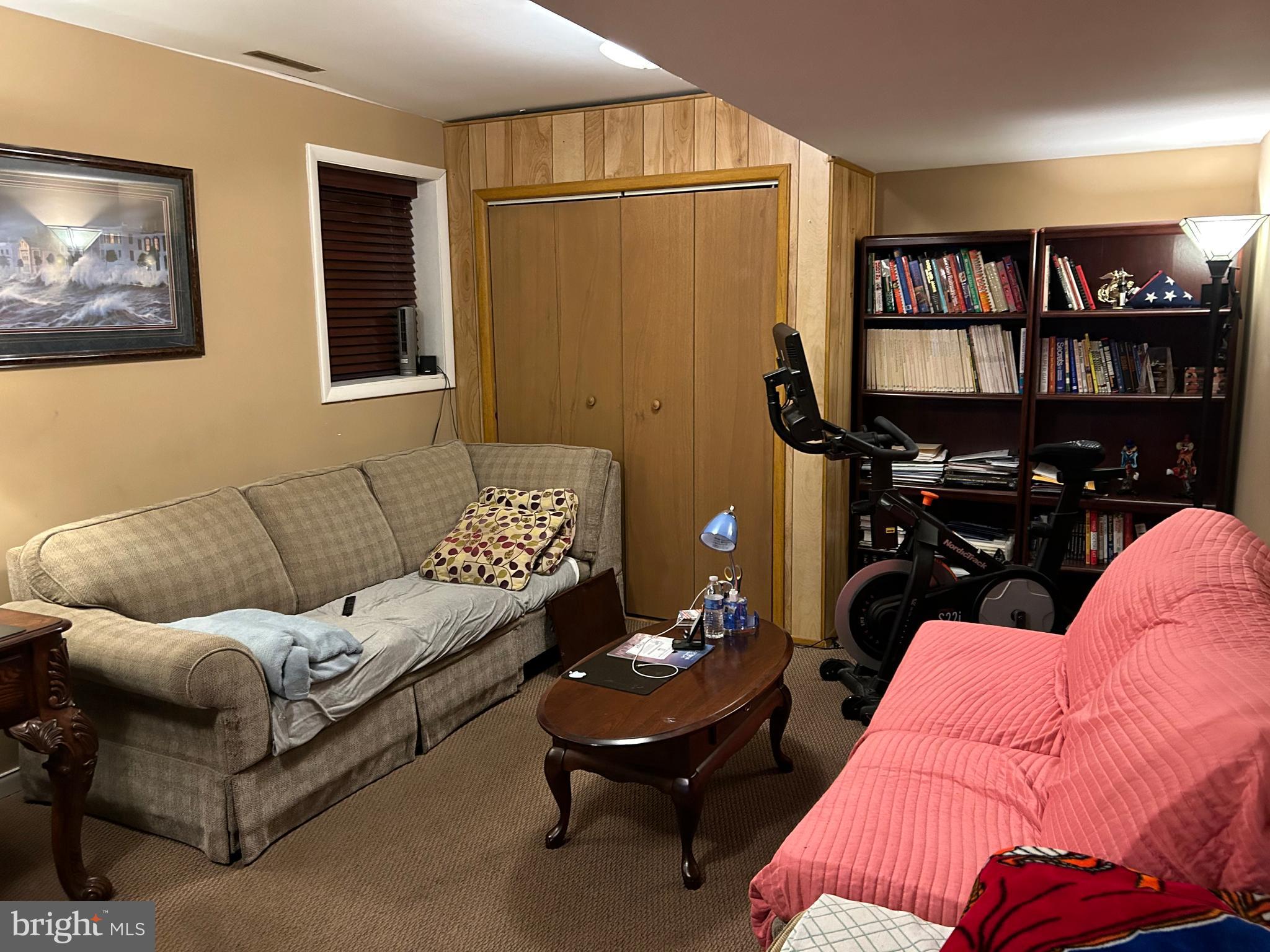 KENT ISLAND ESTATES - Residential